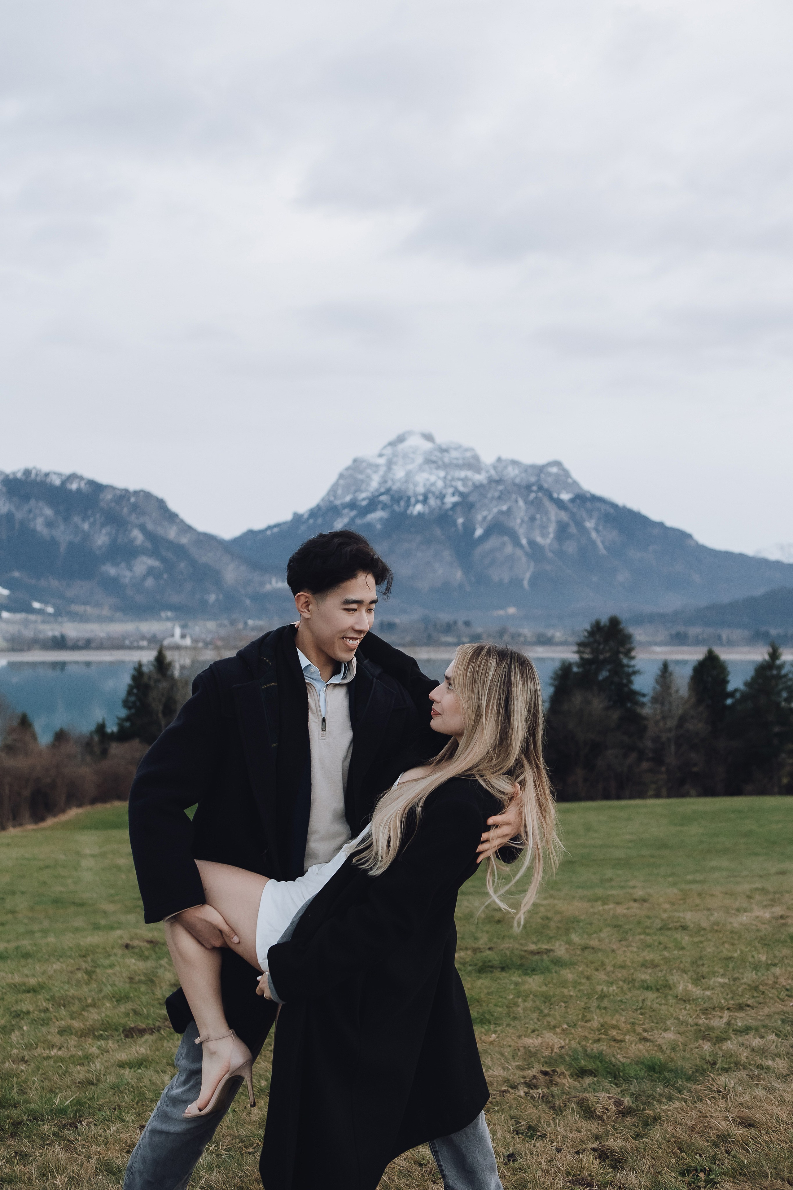 Love Story. Fotografin Larysa Chepurko| Füssen| Garmisch-Partenkirchen| Weilheim| Schongau| Murnau| München | Hochzeitsfotograf Füssen | Larysa Photo