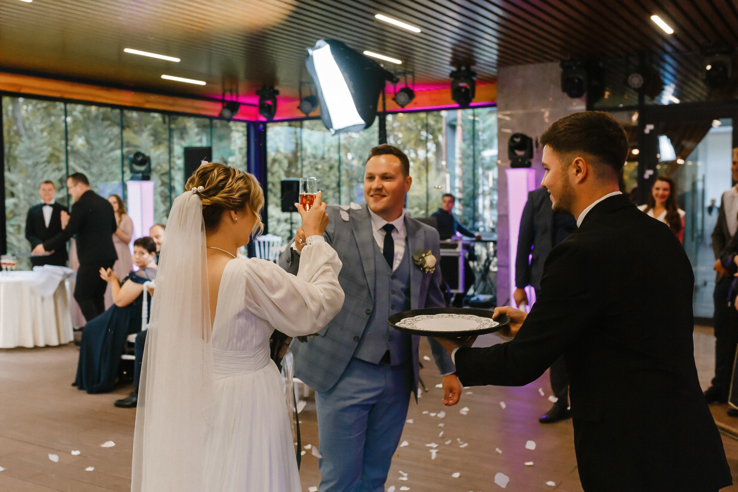 Viorel & Carolina. Standart Studio - Servicii foto video pentru nuntă în Moldova Chișinău