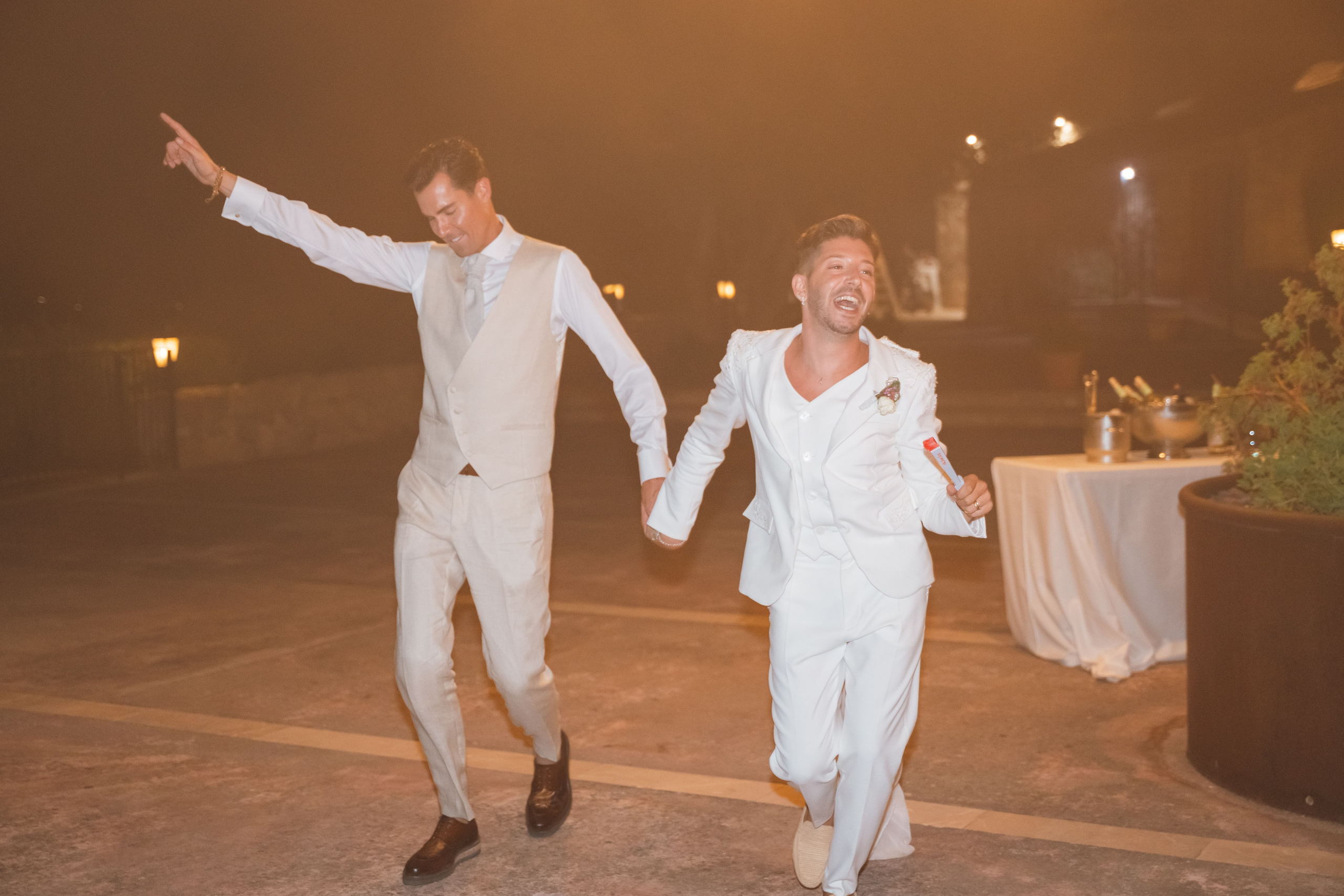 Artur&Mikel. Mallorca Weddings & Family – Natural & Emotional Photography