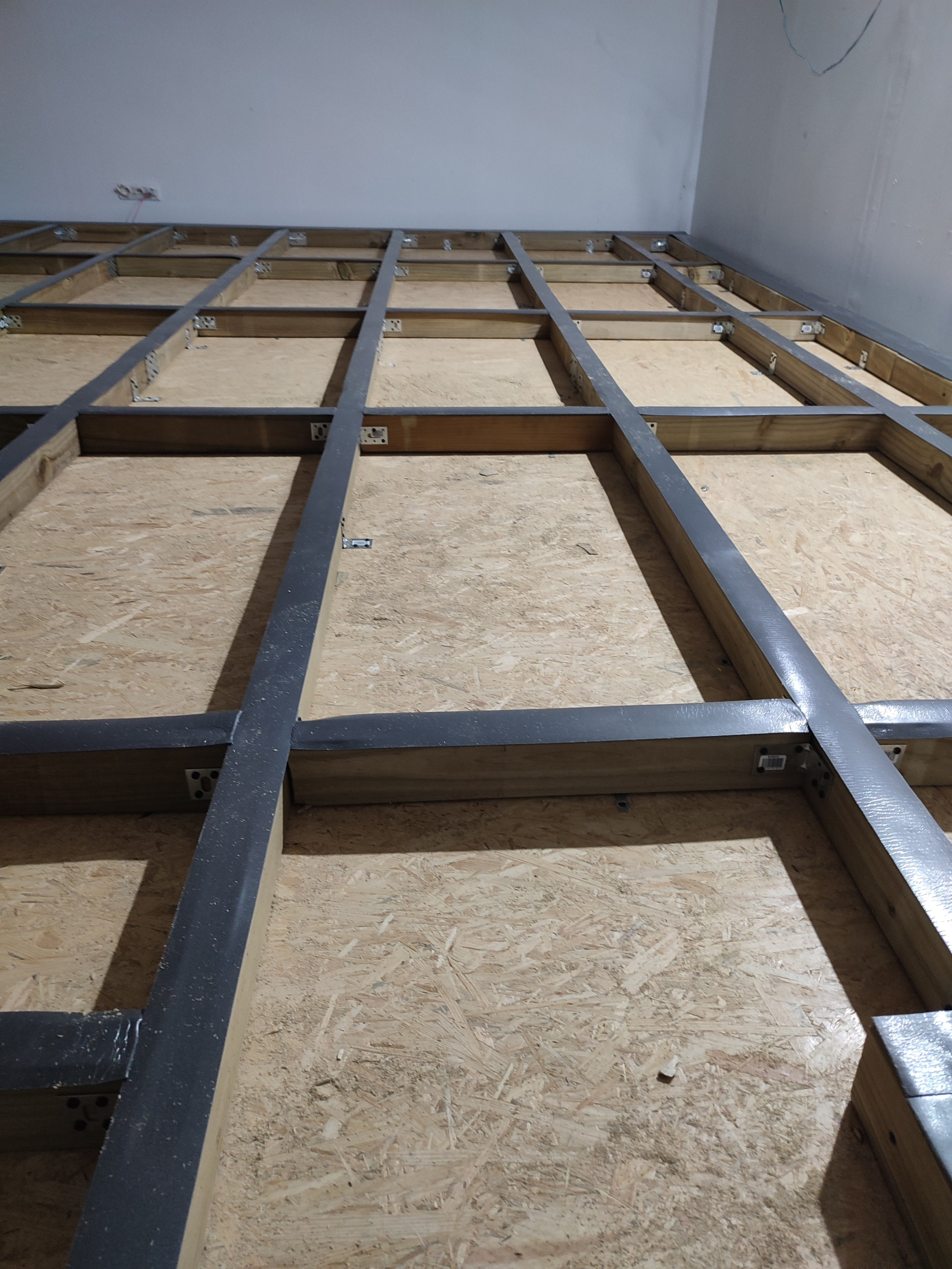 Proyectos. Reformas integrales de pisos, baños y cocinas con aislamiento acústico en Barcelona | B22 Reforma