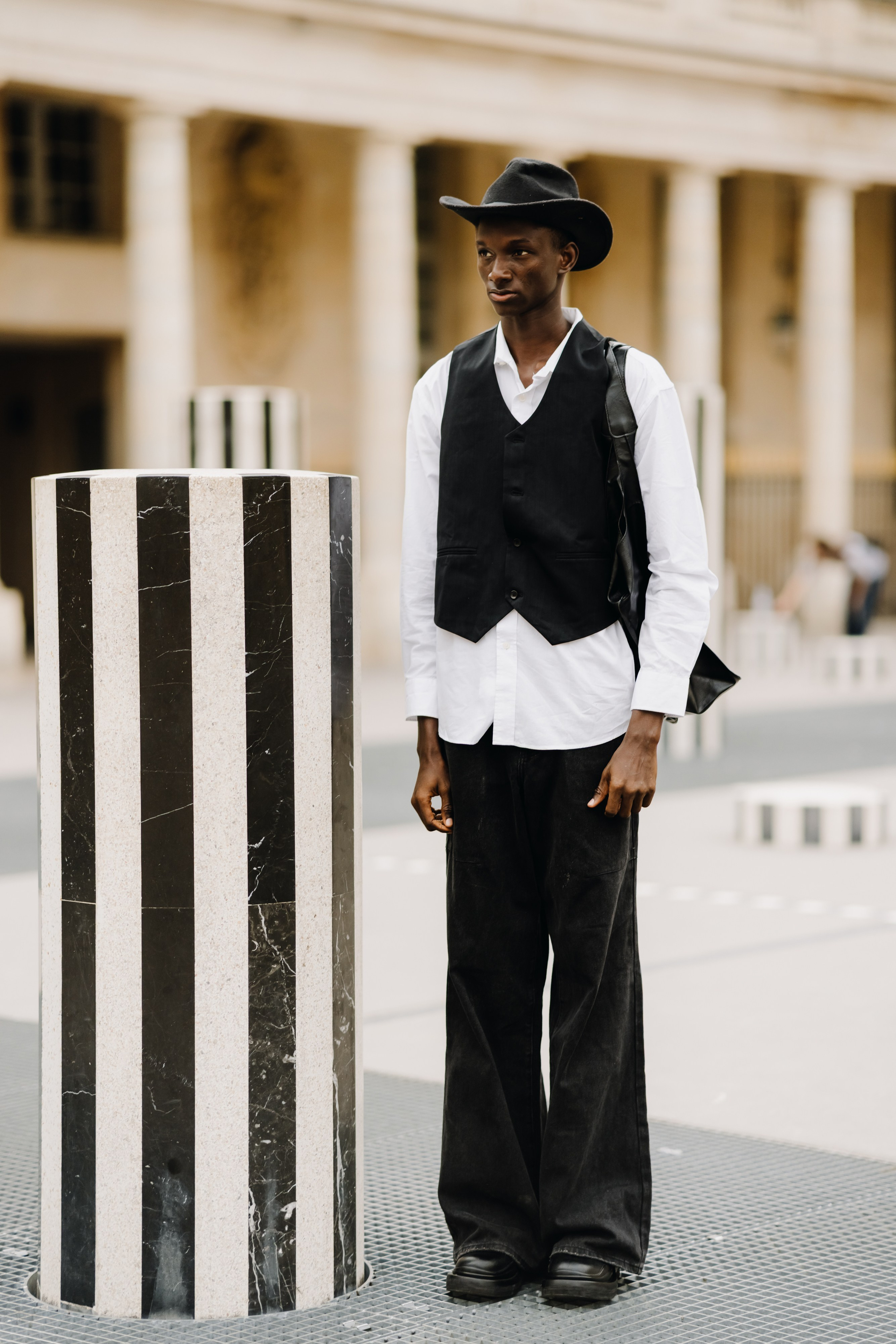 Street Editorial. Ilia Pisarenko — Fashion & Street Photographer in Paris