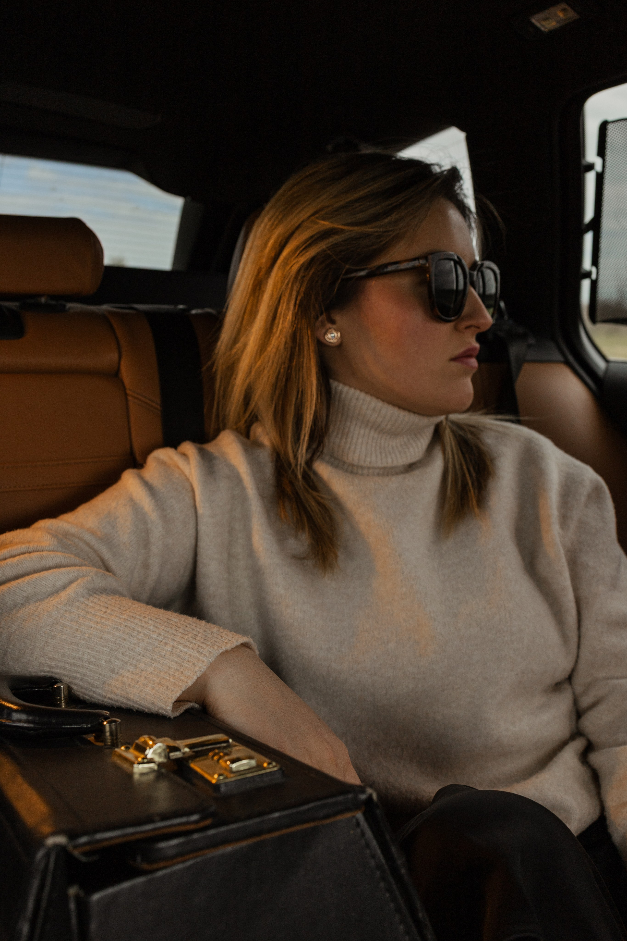 Diāna AVIO. GALVENĀ