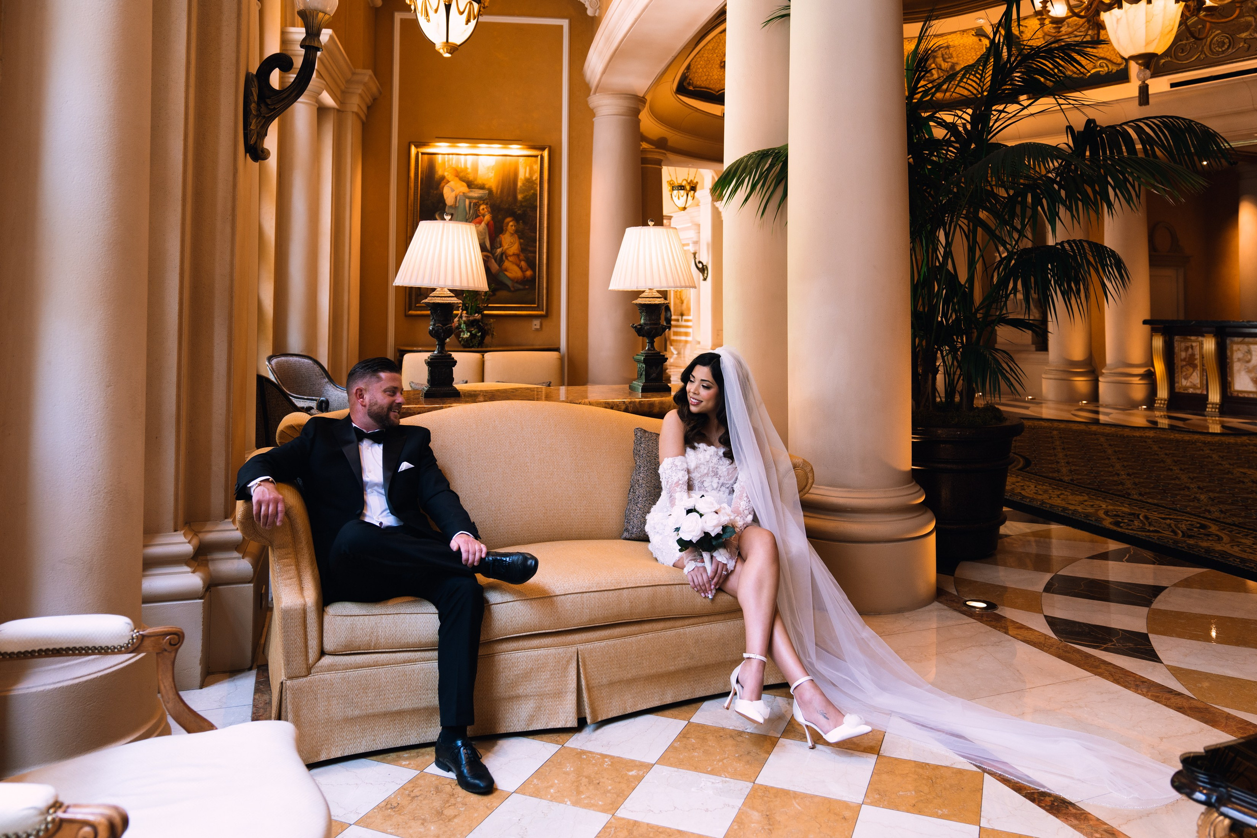 Sara&John. Wedding & elopement photographer Viktoriya Kravtsov. Las Vegas