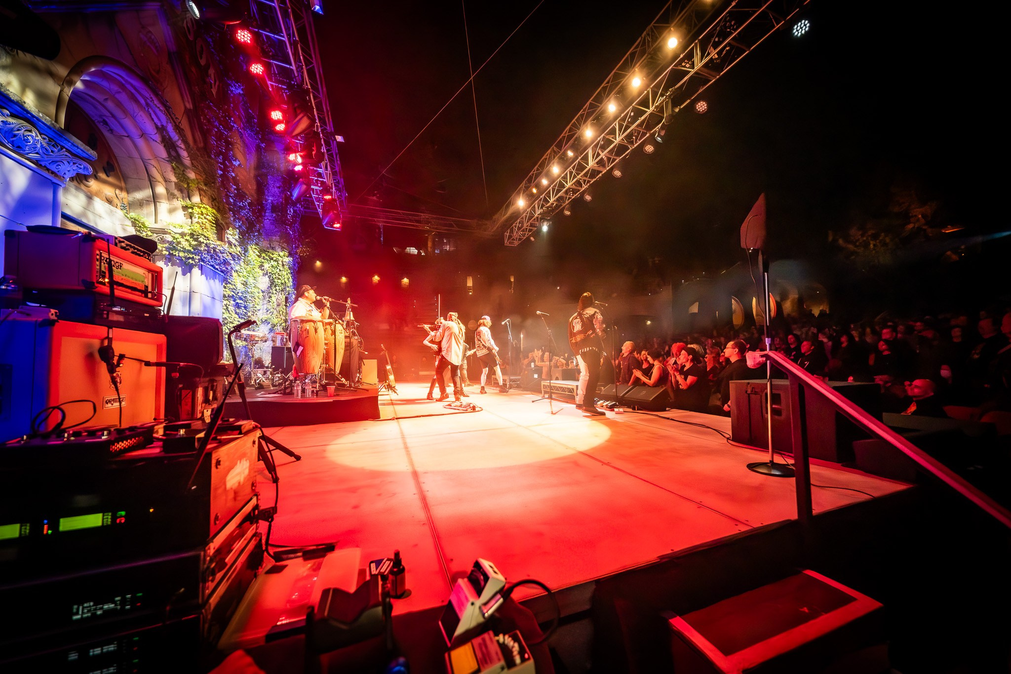 GOGOL BORDELLO / SARATOGA / CA. Reportage concert portrait photography in the San Francisco Bay Area