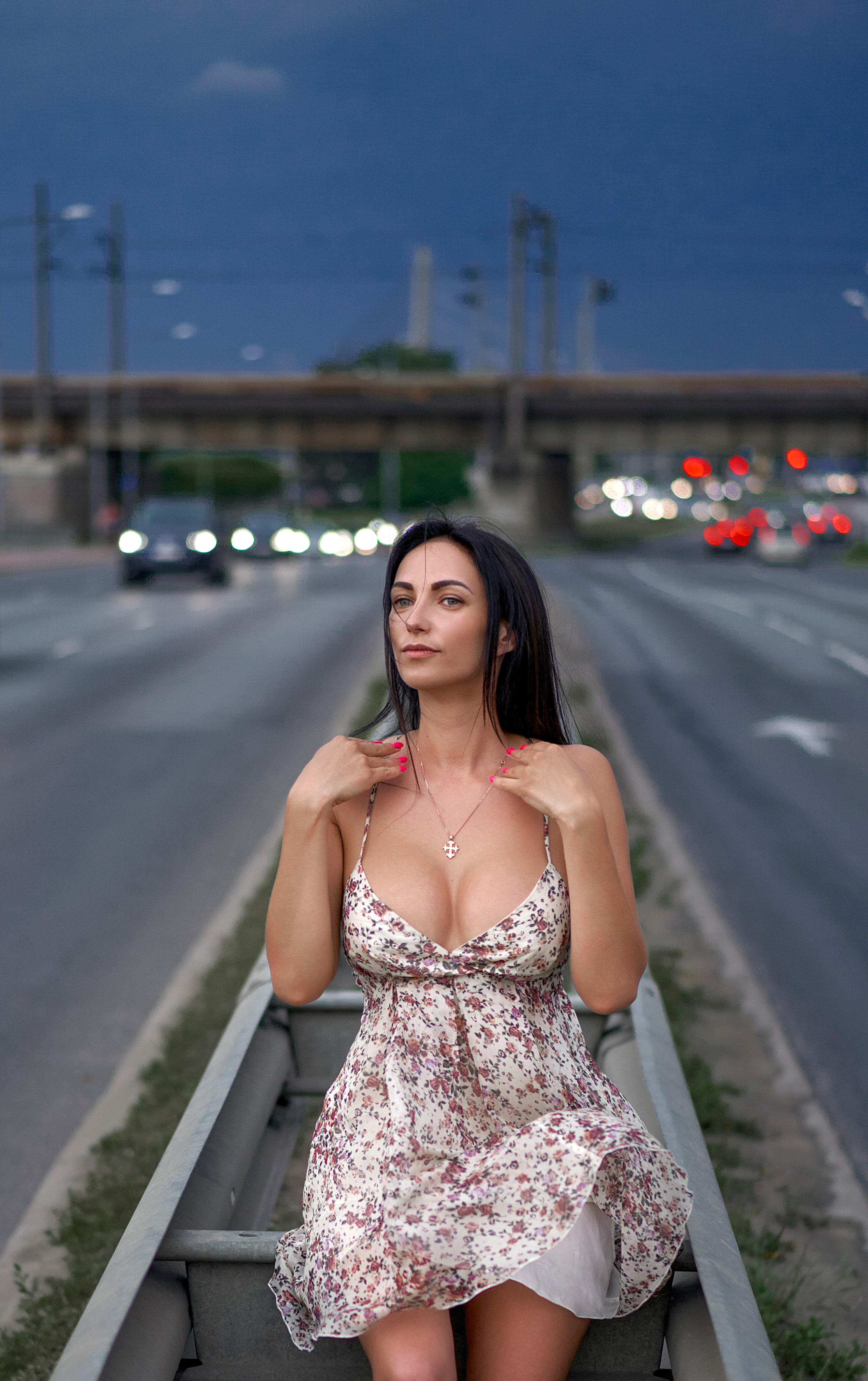 Shooting outdoors. Youdusha.com