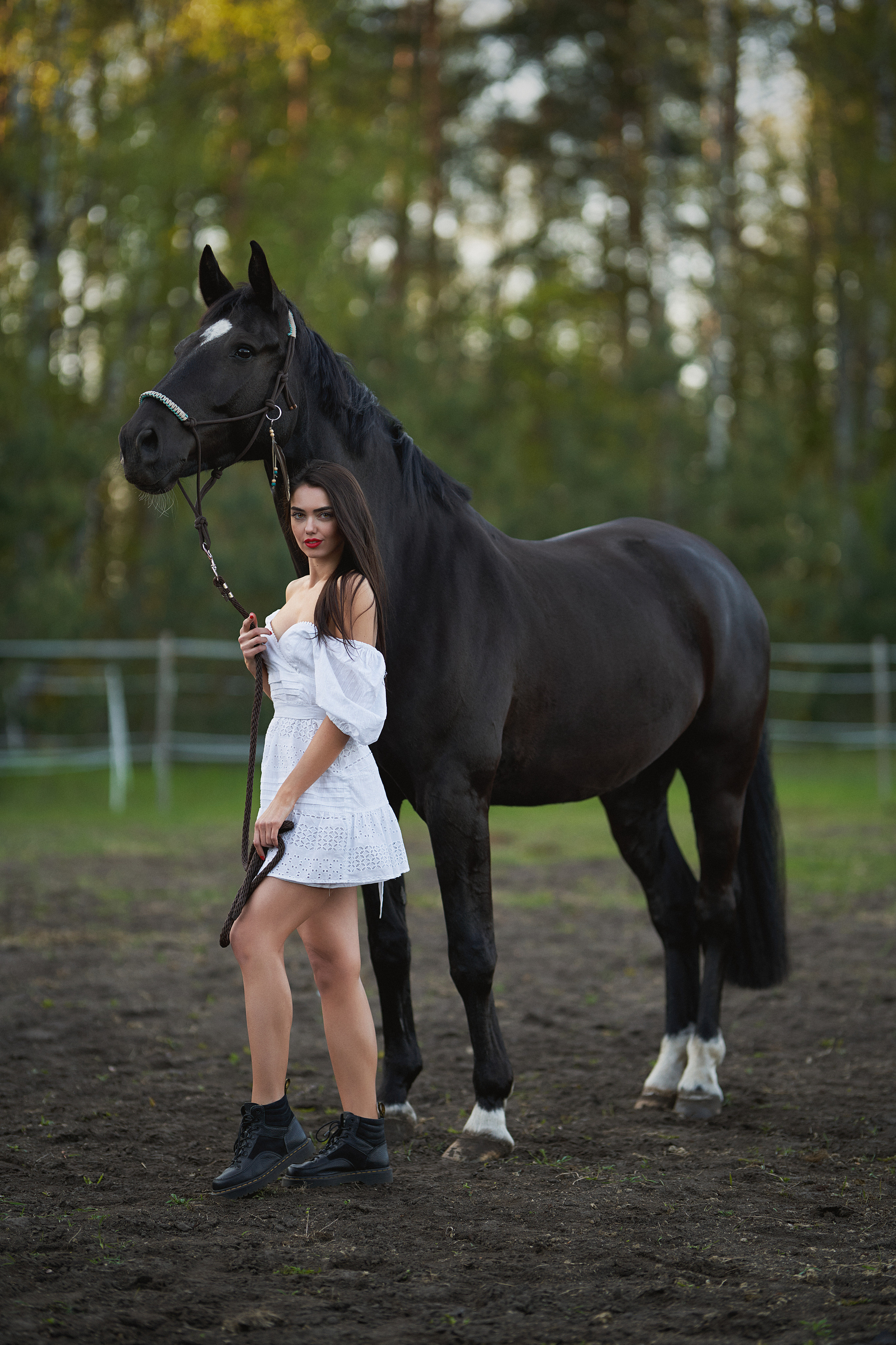 With Horses. Youdusha.com