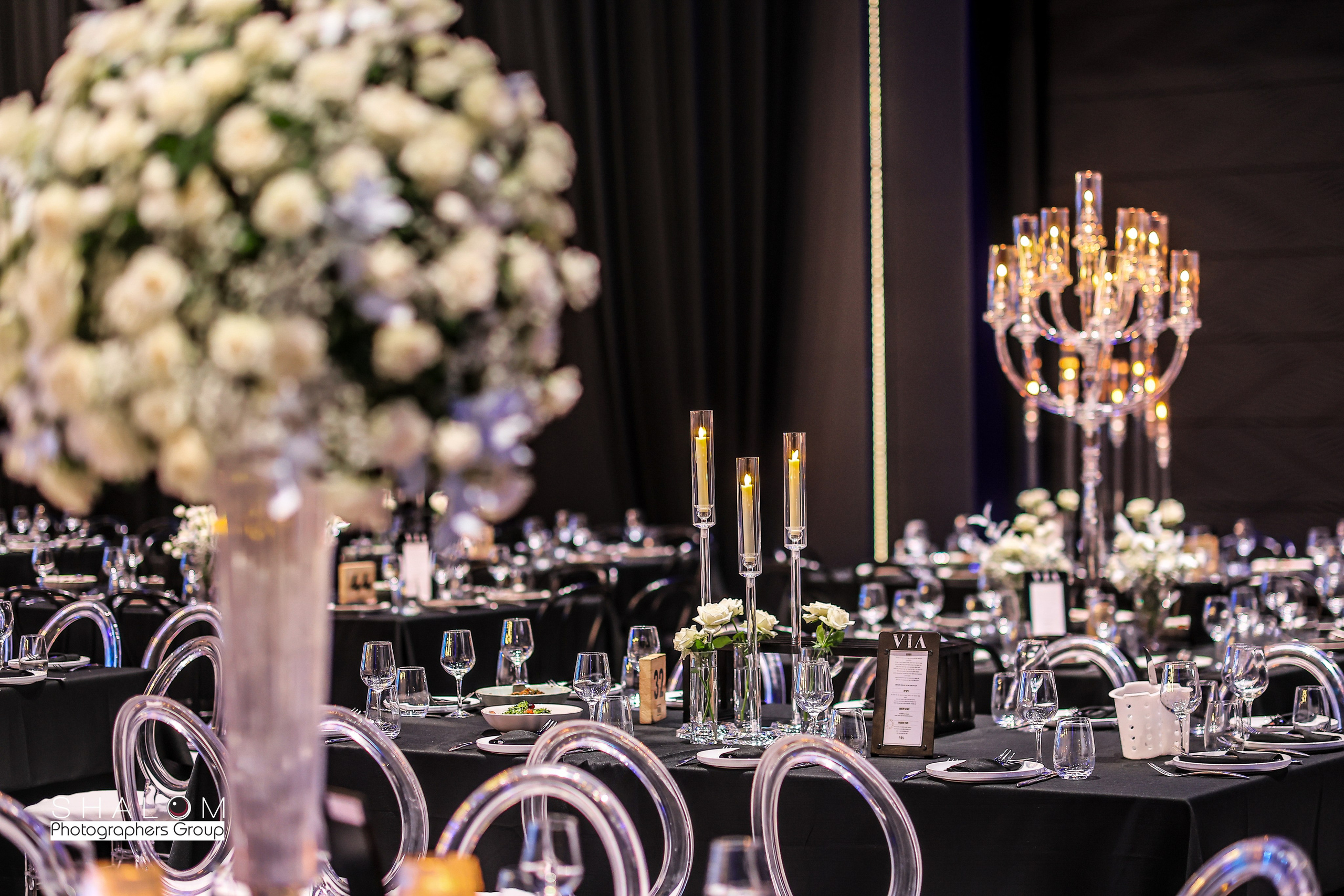 VIA / BASICO. Wedding and events photographers Studio Shalom