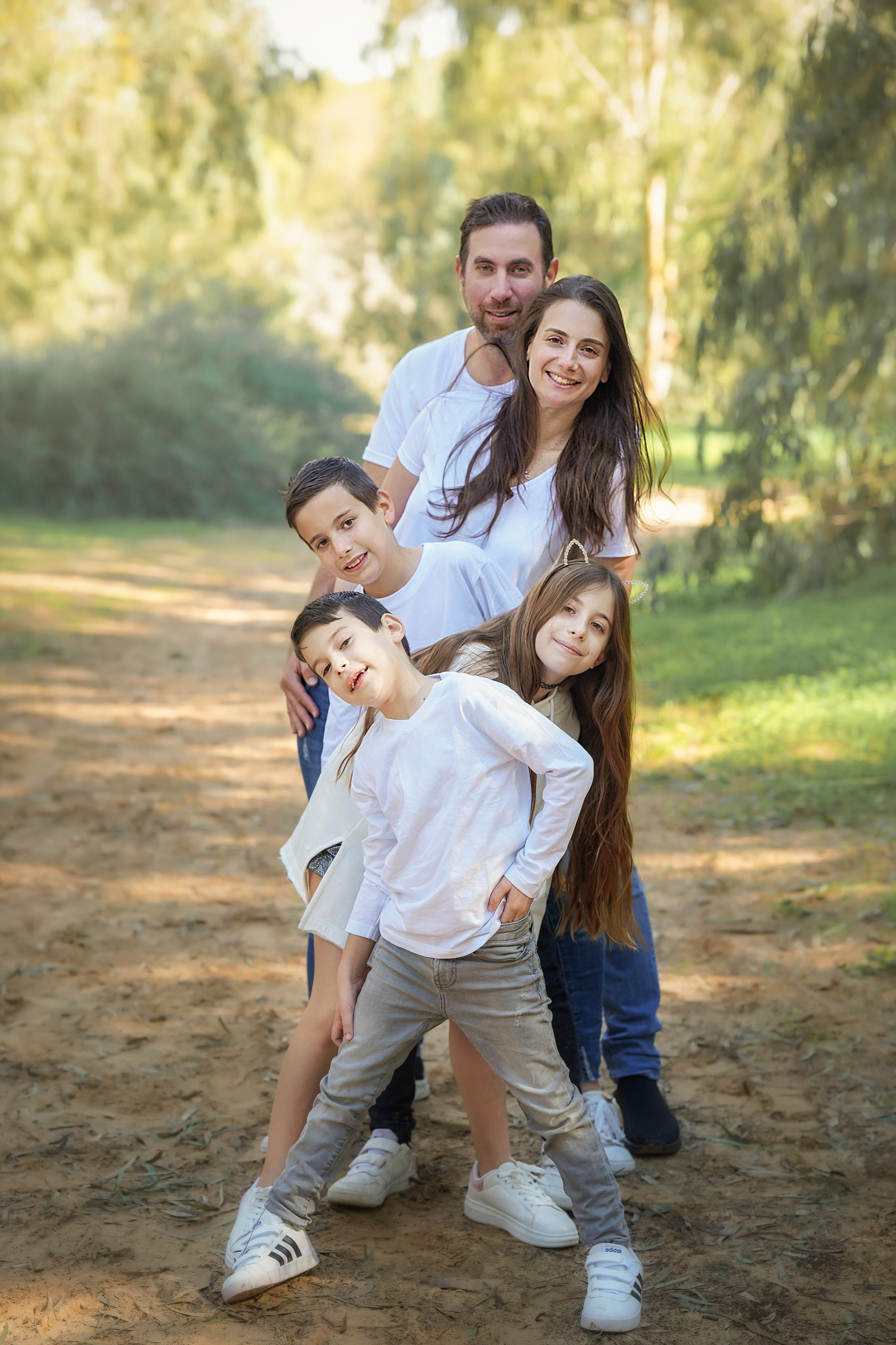 LA FAMIGLIA. Lina Zlotnikov