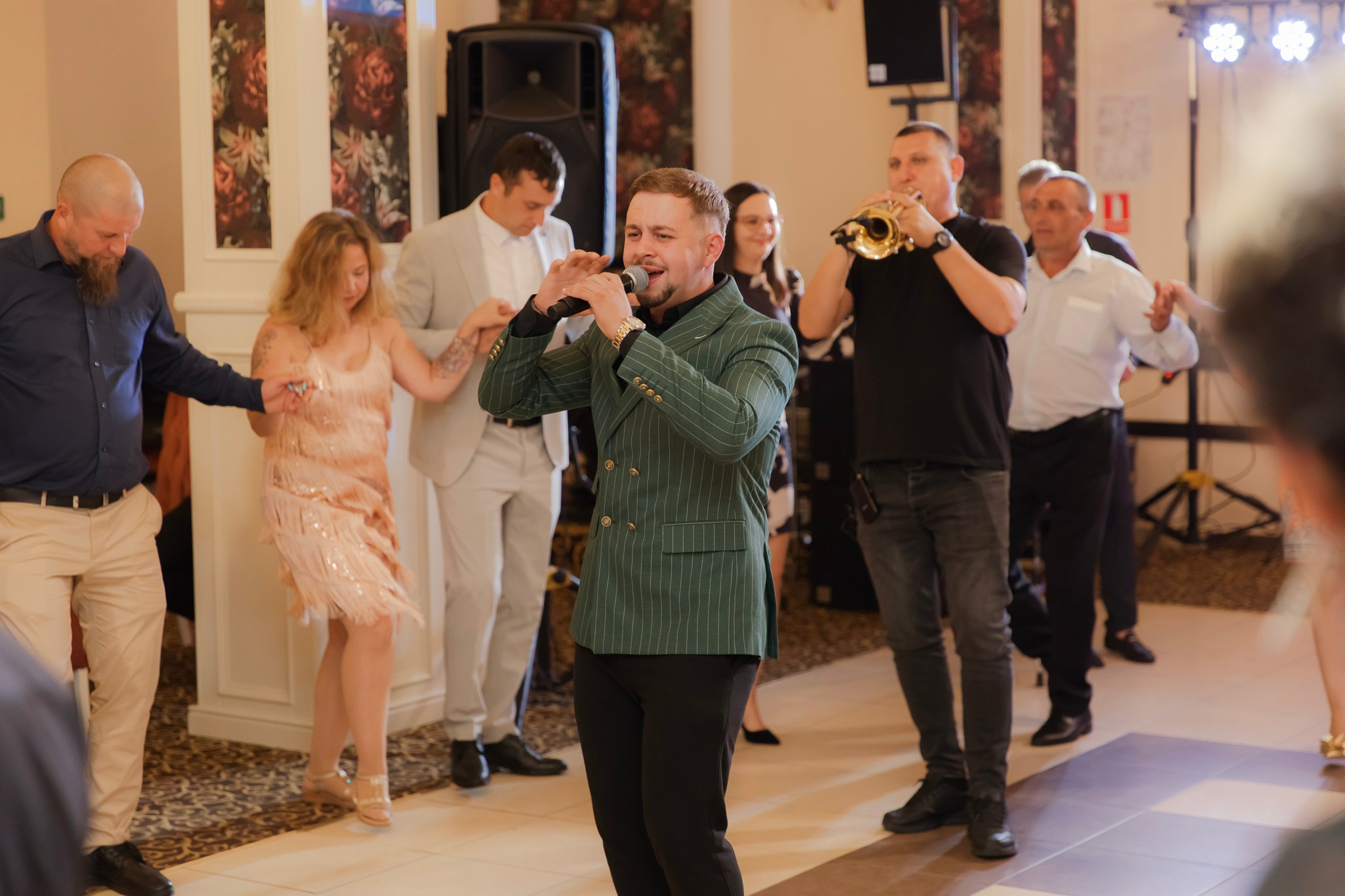 Mihai & Oana. Servicii foto-video profesionale, pentru momente de neuitat