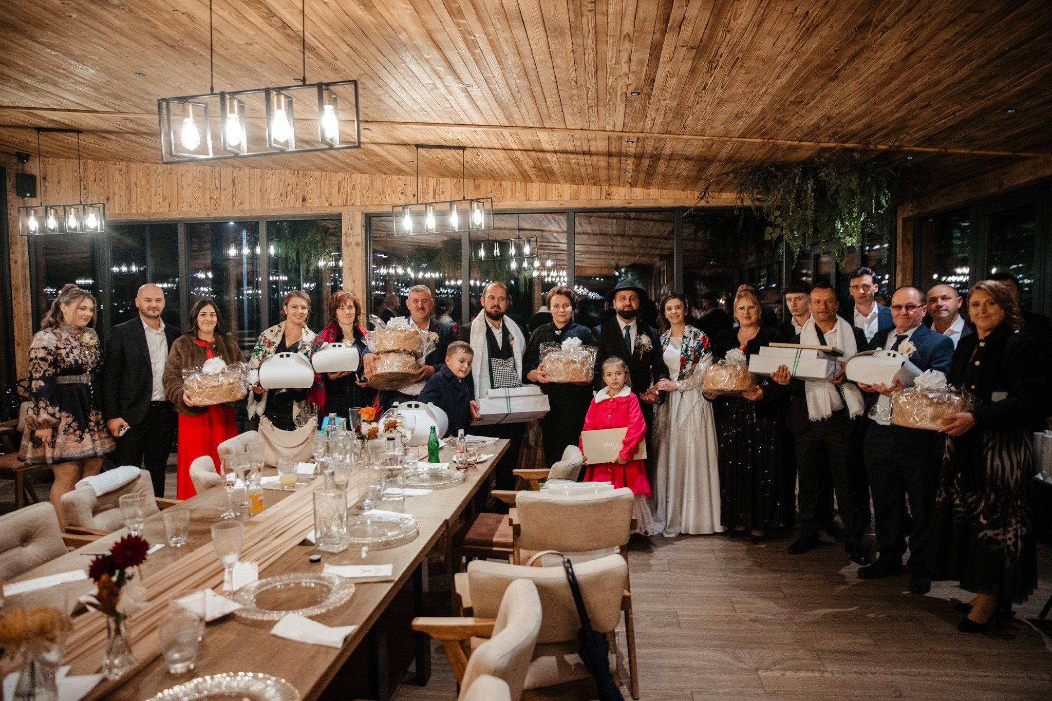 Nunta de Poveste la Sucevița: Cristi și Andreea. Servicii foto-video profesionale, pentru momente de neuitat