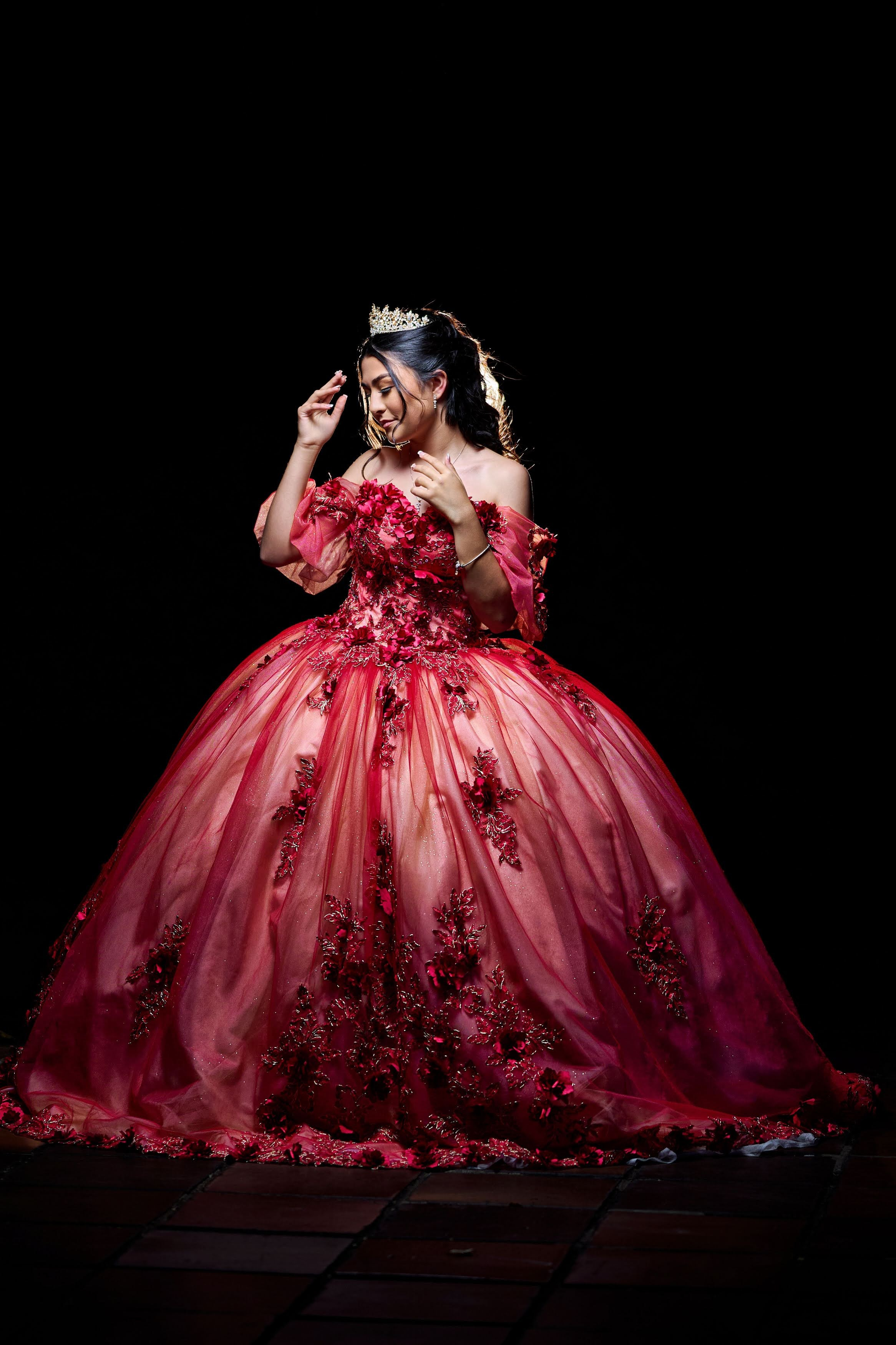 Mis 15 | Sesiones de Fotografía Modernas. Wedding Photography & Videography by ZZ Hendrick | Capturing Your Love Story in Colombia & USA