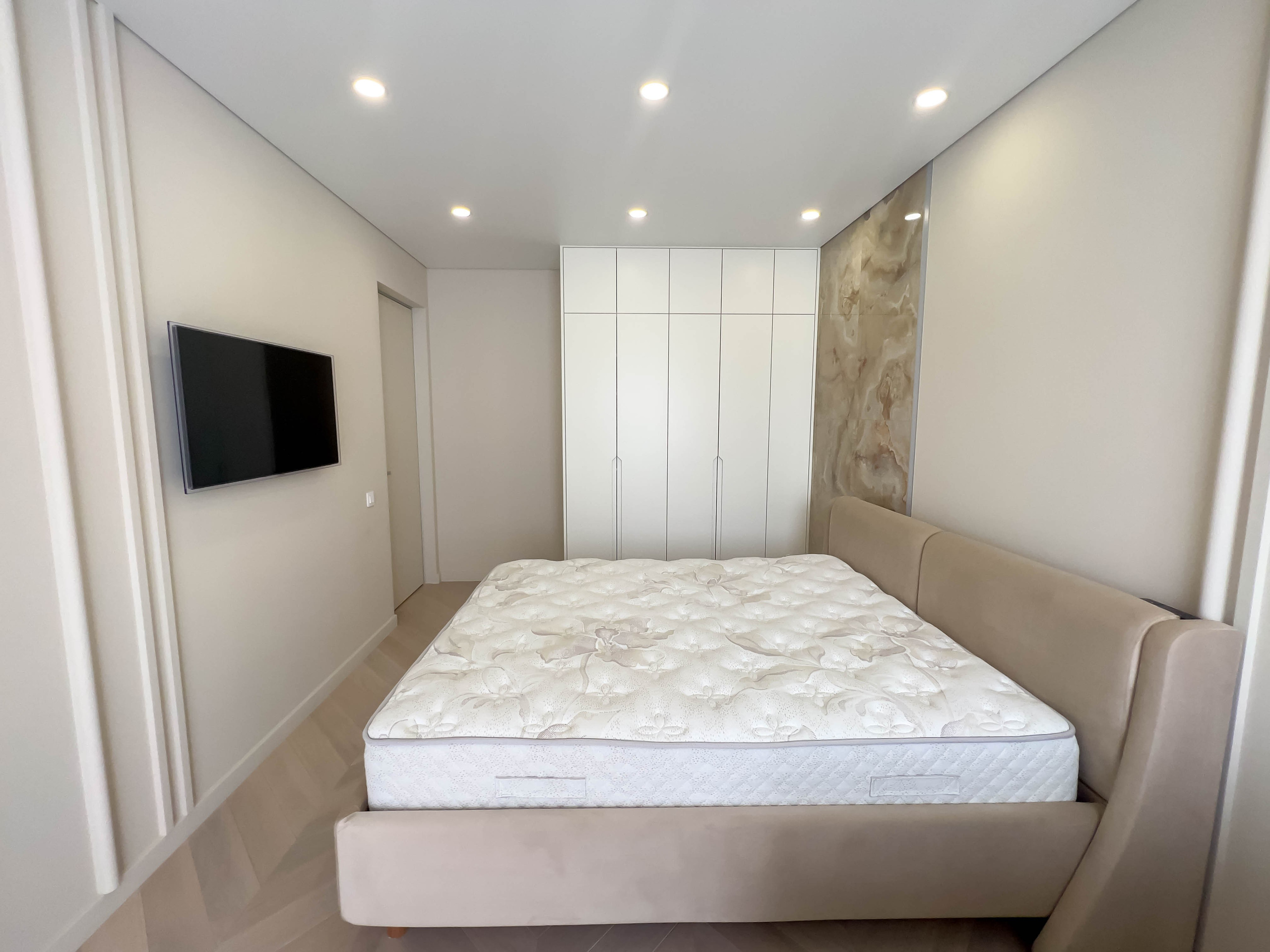 Flat. Fotograf Dmitrii Donets