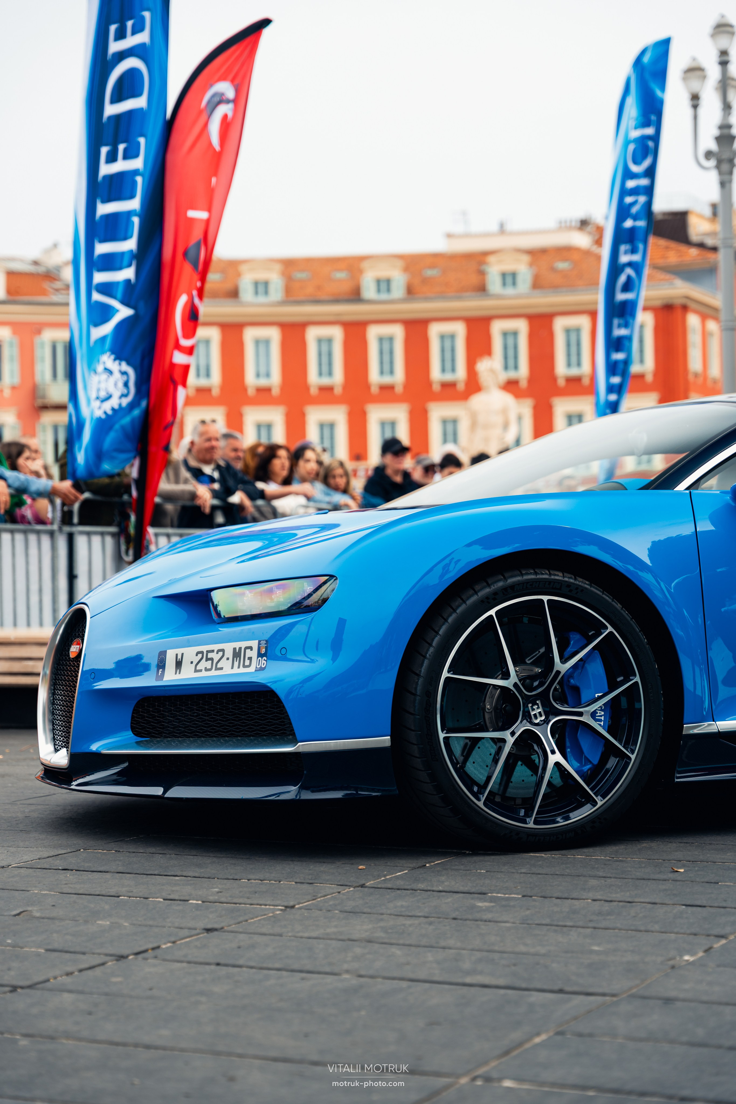 Legends de Nice. Photographe de voitures à Paris — Vitalii Motruk