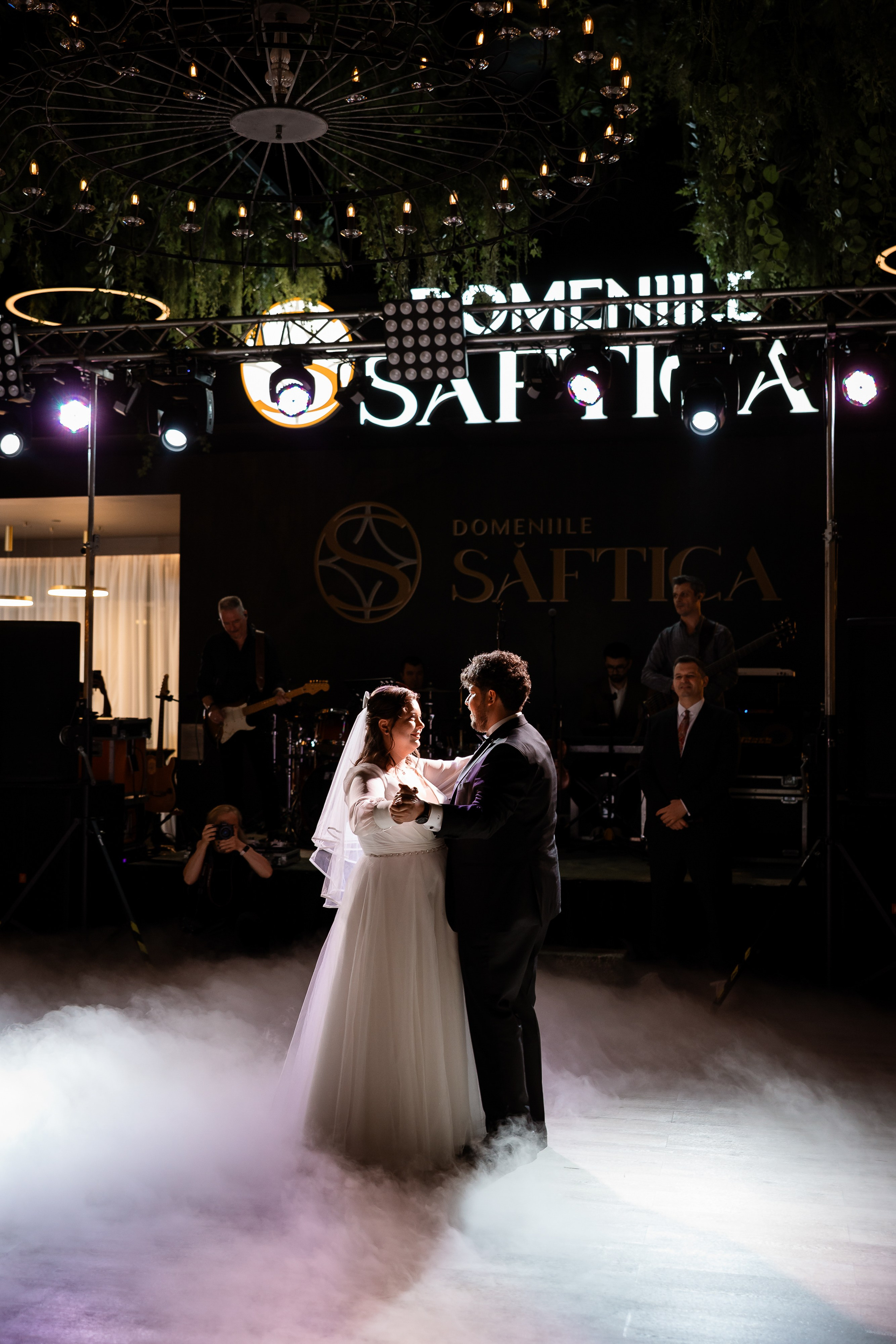 Andreea & Cătălin. Home