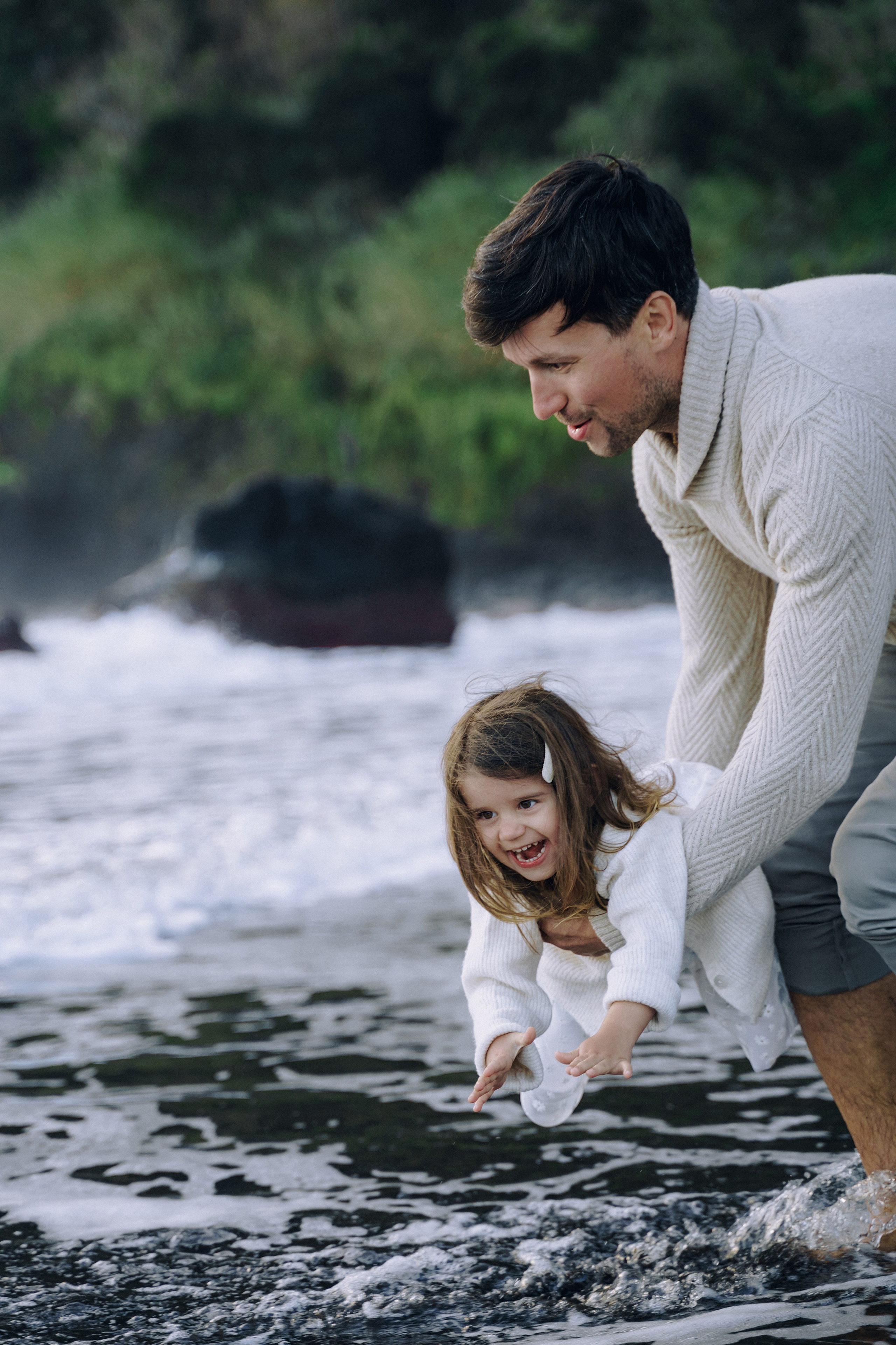 Miroslava, Pavel and Laura, Seixal beach. Ваш фотограф на Мадейрі