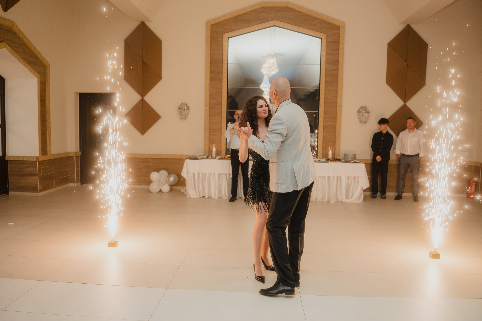 Sarah. Visuals of Theodor — Wedding Photographer