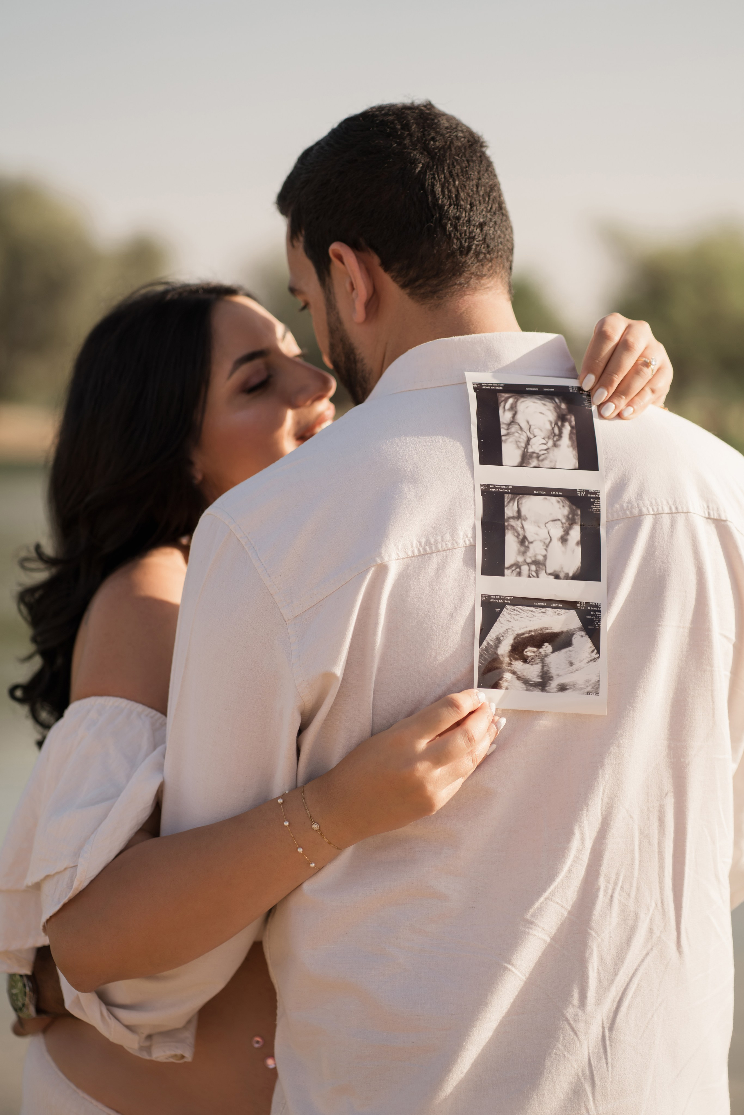 Sunrise by the lake. Angela Iakovleva — Family Photographer in Dubai