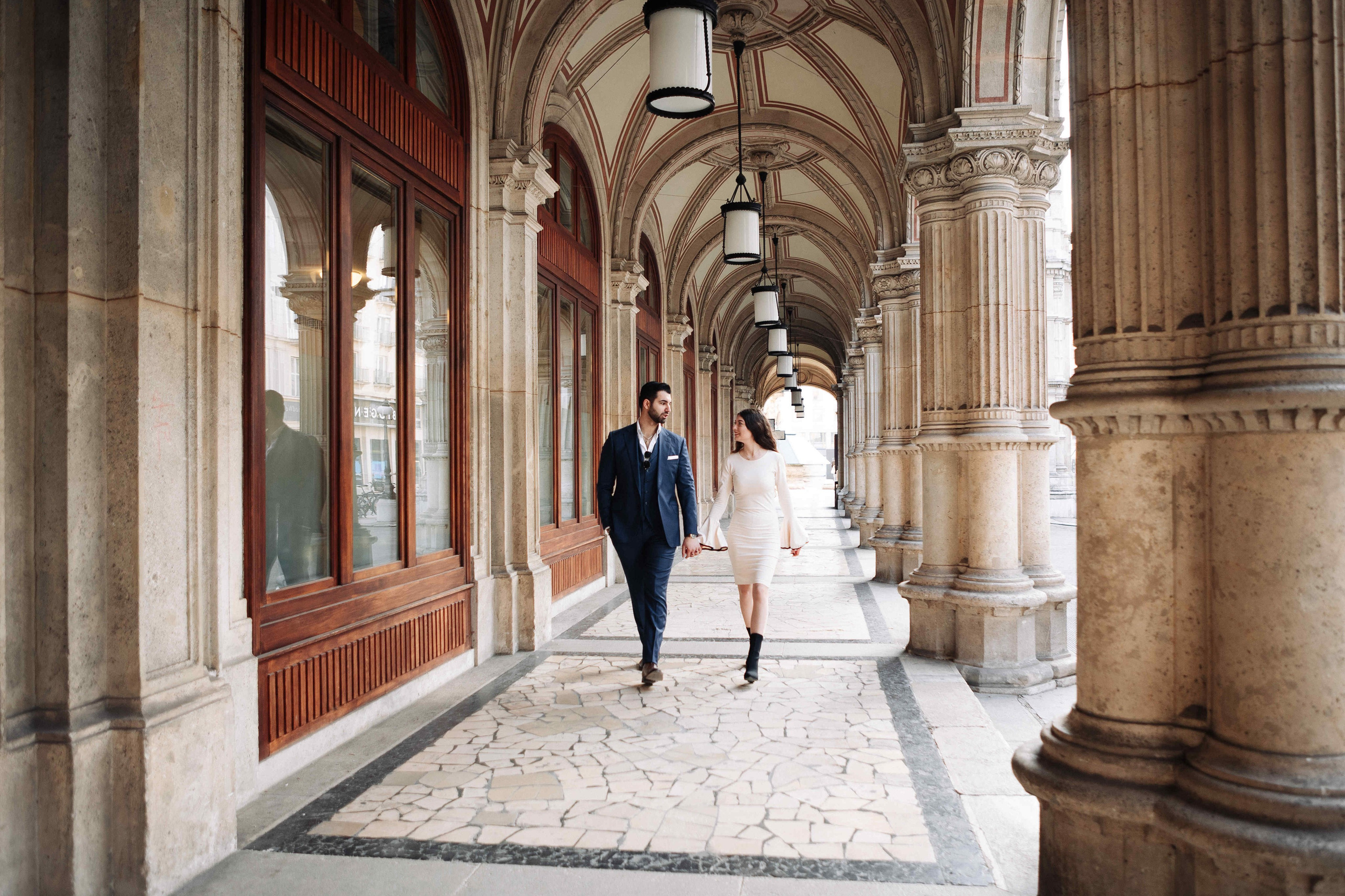 A LOVE STORY IN VIENNA. PHOTOGRAPHER IN ISRAEL