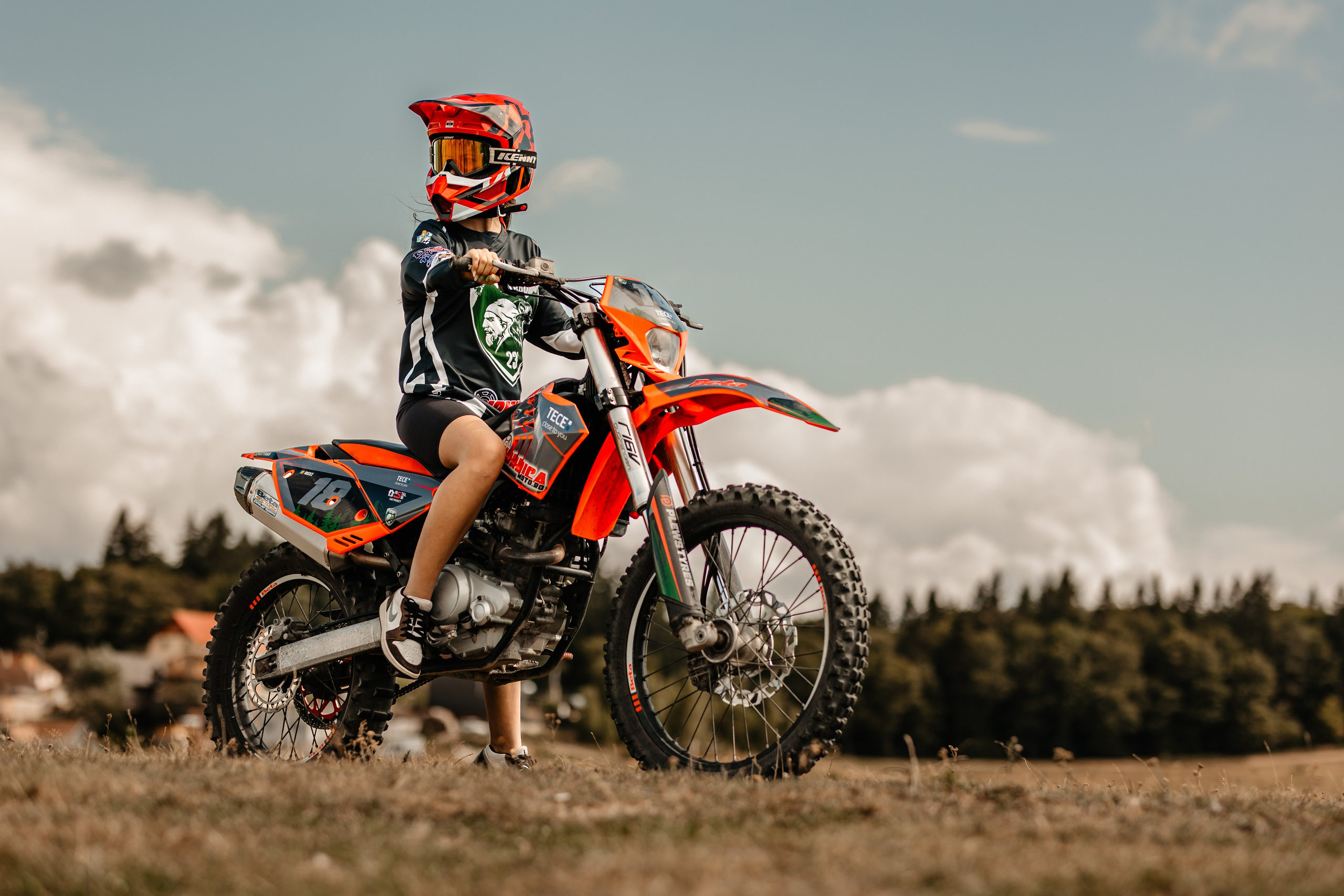 Fetele Enduro. Ionut Brehuescu — Fotograf