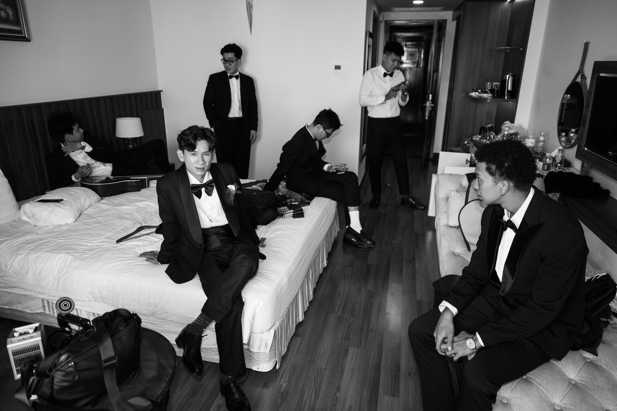 DIEU & THINH/Destination Wedding. Nhiếp ảnh gia đám cưới hàng đầu tại Thành Phố Hồ Chí Minh