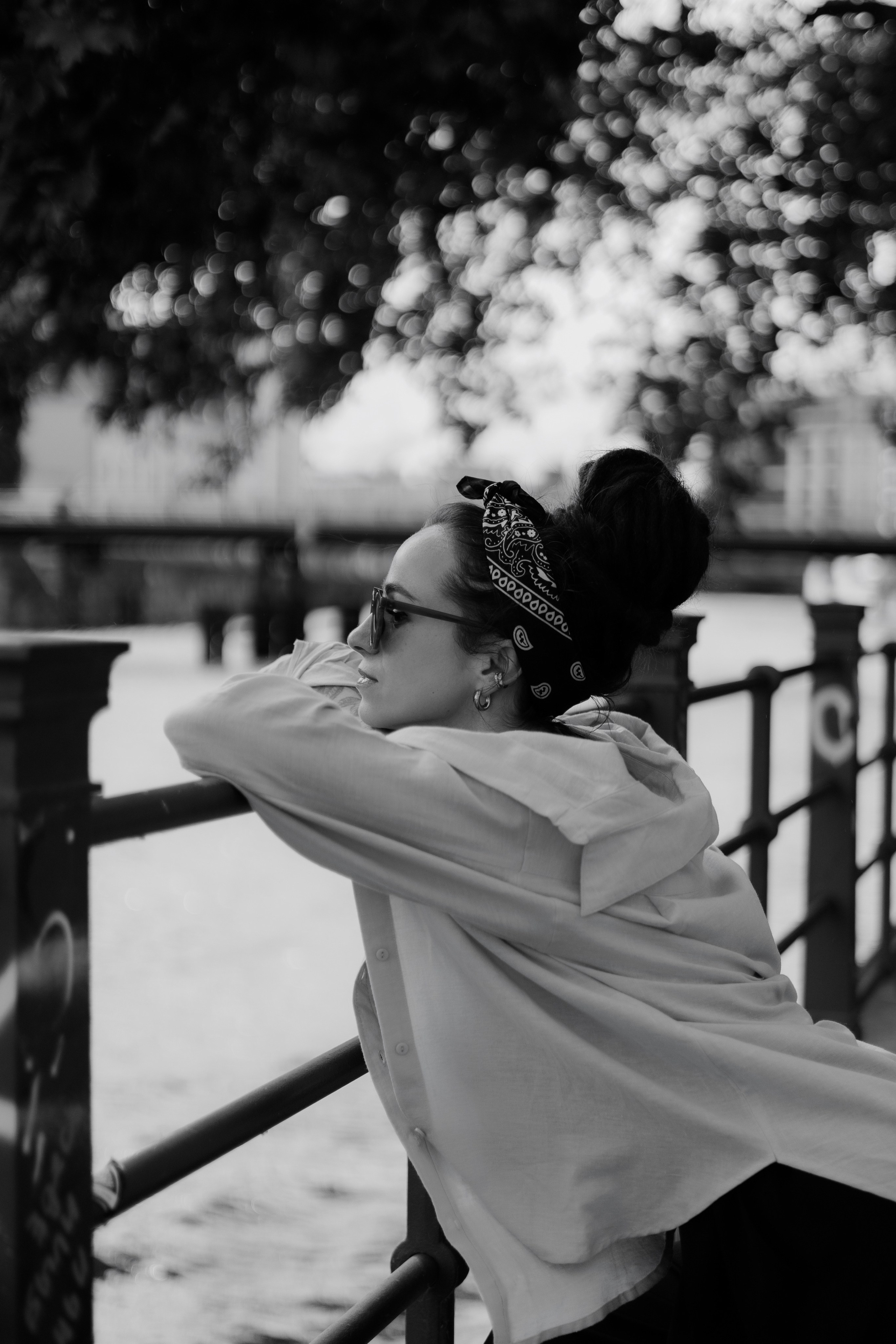 Black&White Street Portrait in Berlin. Woman with Tattoos&Dreadlocks. Authentic Photography by Kristina Kozheltsova. Kristina Kozheltsova- Soulful Portrait&Lifestyle&Love Story Photographer in Leipzig, Germany