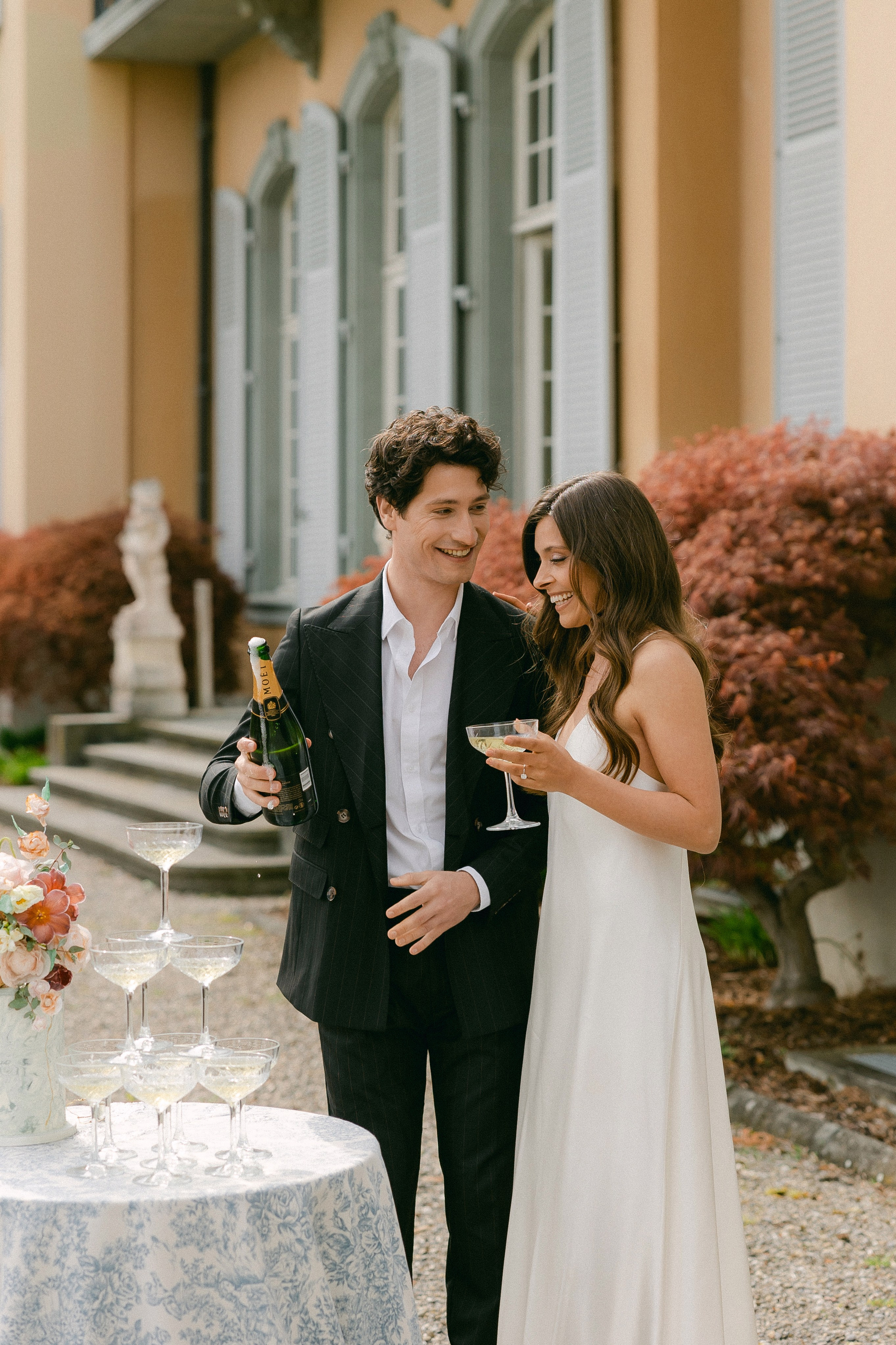 Wedding Photoshoot at St. Charles Hall, Meggen on Lake Lucerne | Stunning Setting at Lake Lucerne. Wedding and Family Photographer Switzerland and Italy. Valeria Diaz