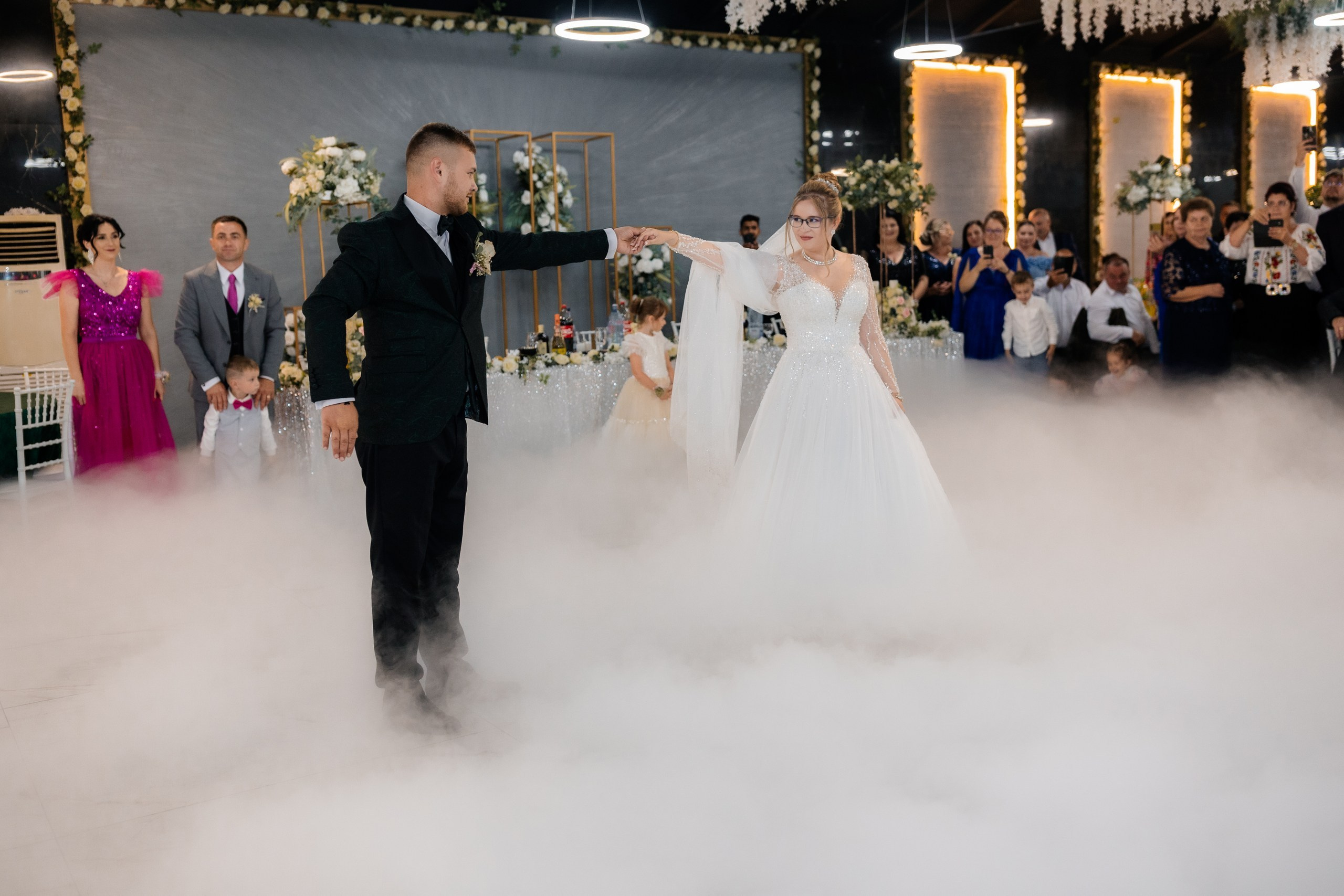 * fotograf stare civilă Siret* fotograf Bucovina* fotograf nuntă Suceava* fotograf Iași Botoșani* stare civilă tradițională* ie românească nuntă* AlinoFotoStudio* fotograf Andrei și Andreea- Alin Chirilă fotograf – stare civilă Siret, Suceava, Andrei și Andreea în ie tradițională, poveste spusă prin fotografiefotograf stare civilă Siret Suceava Alin Chirilă – miri îmbrăcați în costum tradițional bucovineanAlin Chirilă fotograf nuntă Siret Suceava – stare civilă autentică în Bucovina, emoții realefotograf Siret Suceava Alin Chirilă – Andrei și Andreea la starea civilă în ie tradiționalăstare civilă Siret fotograf Alin Chirilă – cadre naturale cu miri în costum popular din Bucovinafotograf nuntă Siret Suceava Alin Chirilă – povestitor prin fotografie, moment emoționant la starea civilăAlin Chirilă fotograf stare civilă Siret – iubire autentică surprinsă în stil documentarfotograf Bucovina Siret Alin Chirilă – stare civilă în ie tradițională, cadre pline de emoțieAlin Chirilă fotograf Suceava – Andrei și Andreea spun DA la starea civilă în Siretfotograf stare civilă Suceava Siret Alin Chirilă – poveste de iubire în stil tradițional românesc - Alin Chirilă fotograf profesionist, AlinoFotoStudio, fotograf evenimente Siret, Suceava County, Iași, Bacău County, Botoșani, Neamț County, fotograf nunți, botezuri, cununii civile, portrete și momente autentice surprinse elegant.- Alin Chirilă surprinde momente elegante de nuntă și evenimente speciale prin AlinoFotoStudio, fotograf disponibil în Siret, Suceava County, Iași, Bacău County, Botoșani și Neamț County, specializat în nunți, botezuri și cununii civile. - Alin Chirilă fotograf profesionist, AlinoFotoStudio, fotograf nuntă și evenimente în Siret, Suceava, Iași, Bacău, Botoșani și Piatra Neamț, fotograf nunți, botezuri, cununie civilă, ședințe foto, trash the dress, logodnă, familie, portrete și fotografii autentice. - AlinoFotoStudio by Alin Chirilă, fotograf evenimente premium în Suceava County, Iași County, Bacău County, Botoșani County și Neamț County, fotograf de familie, fotograf ceremonii religioase, petreceri și momente emoționante. - Alin Chirilă fotograf, povestitor prin fotografie, servicii foto profesionale pentru mireasă, mire, pregătiri nuntă, biserică, restaurant, valsul mirilor, tradiții românești și amintiri de neuitat în Moldova.