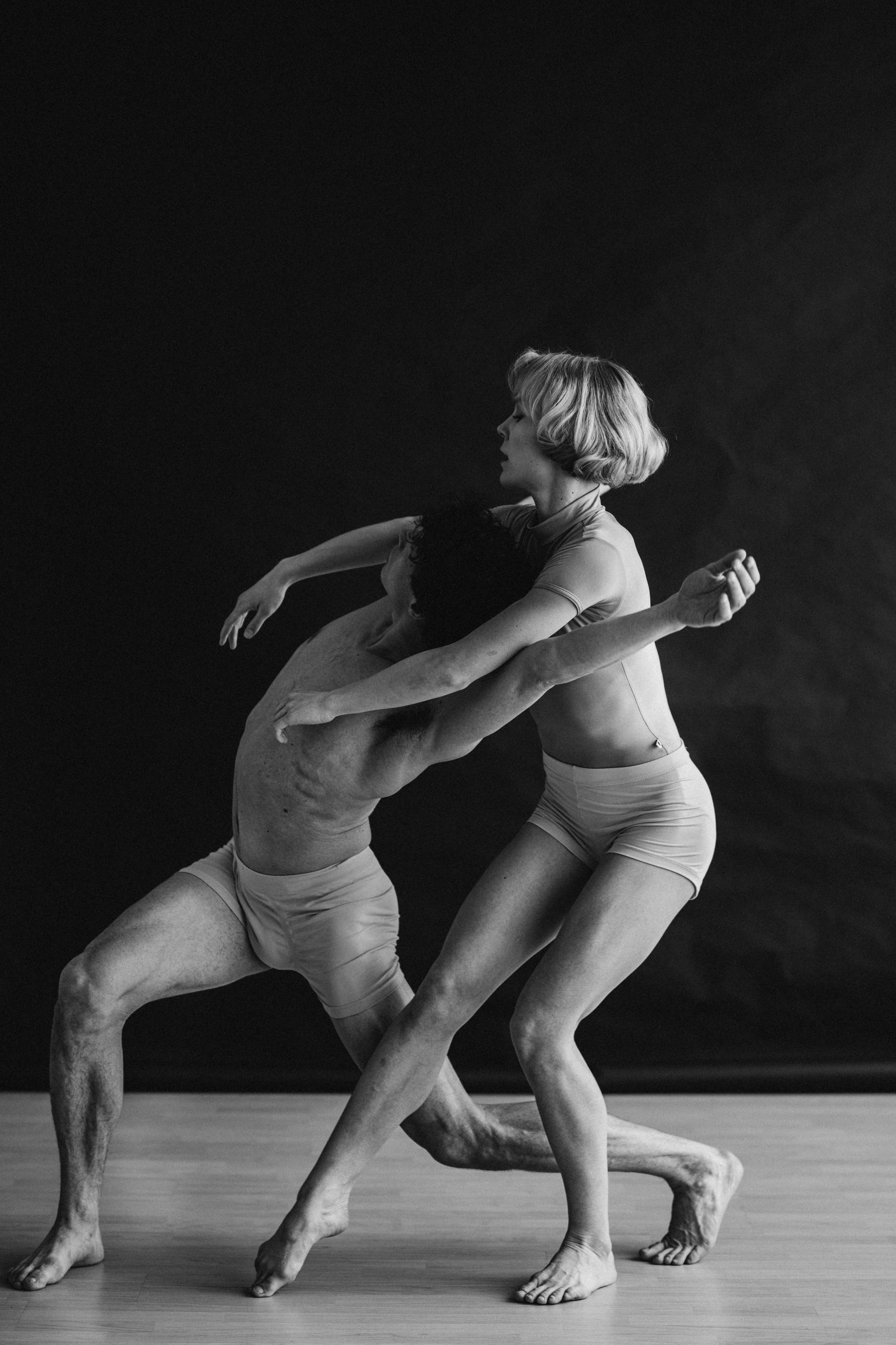 DANCERS. Victoria Olonen – Cinematic Portrait Artist | Helsinki & Europe