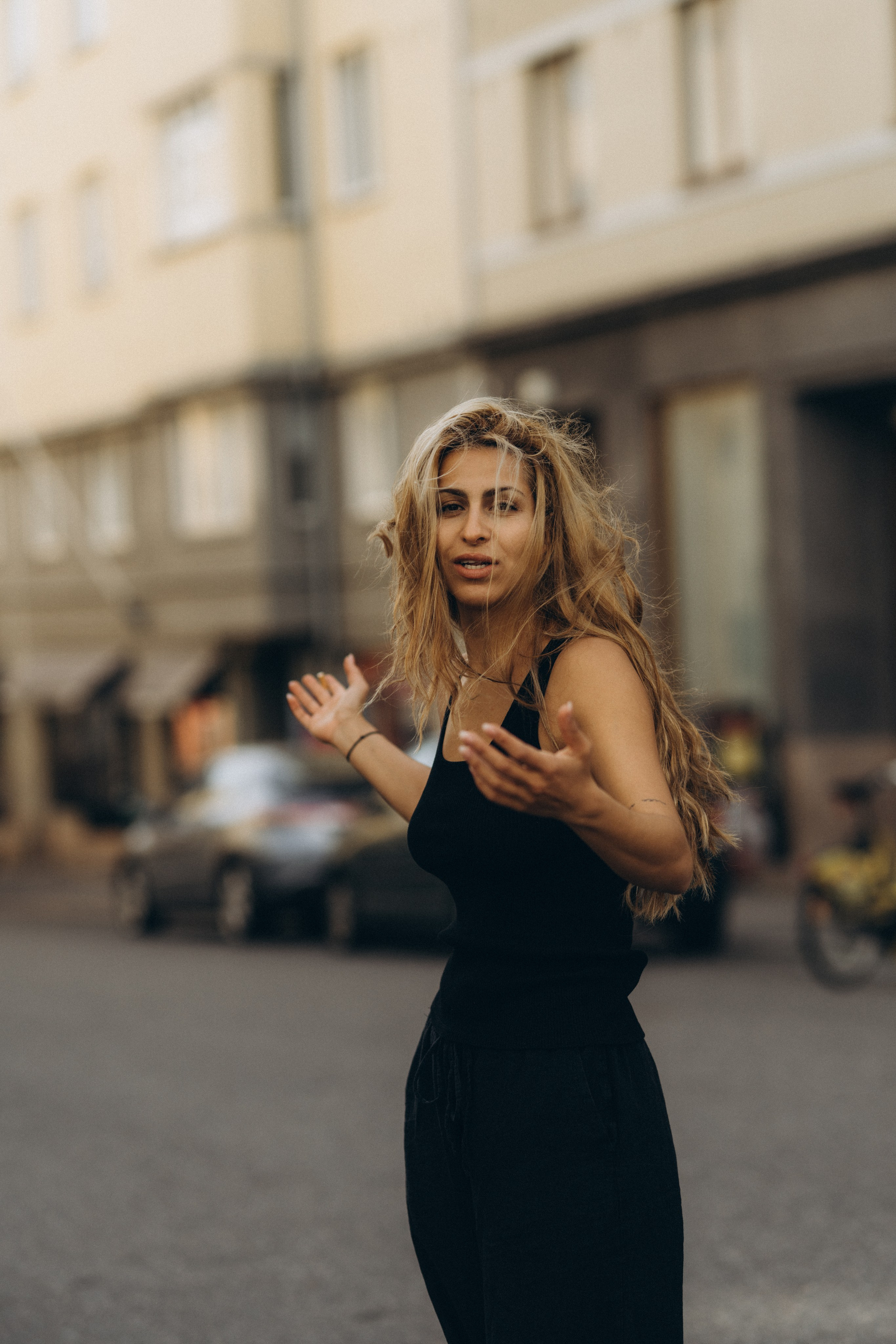 Mitra. Wedding and potrait photographer in Helsinki Vickan O