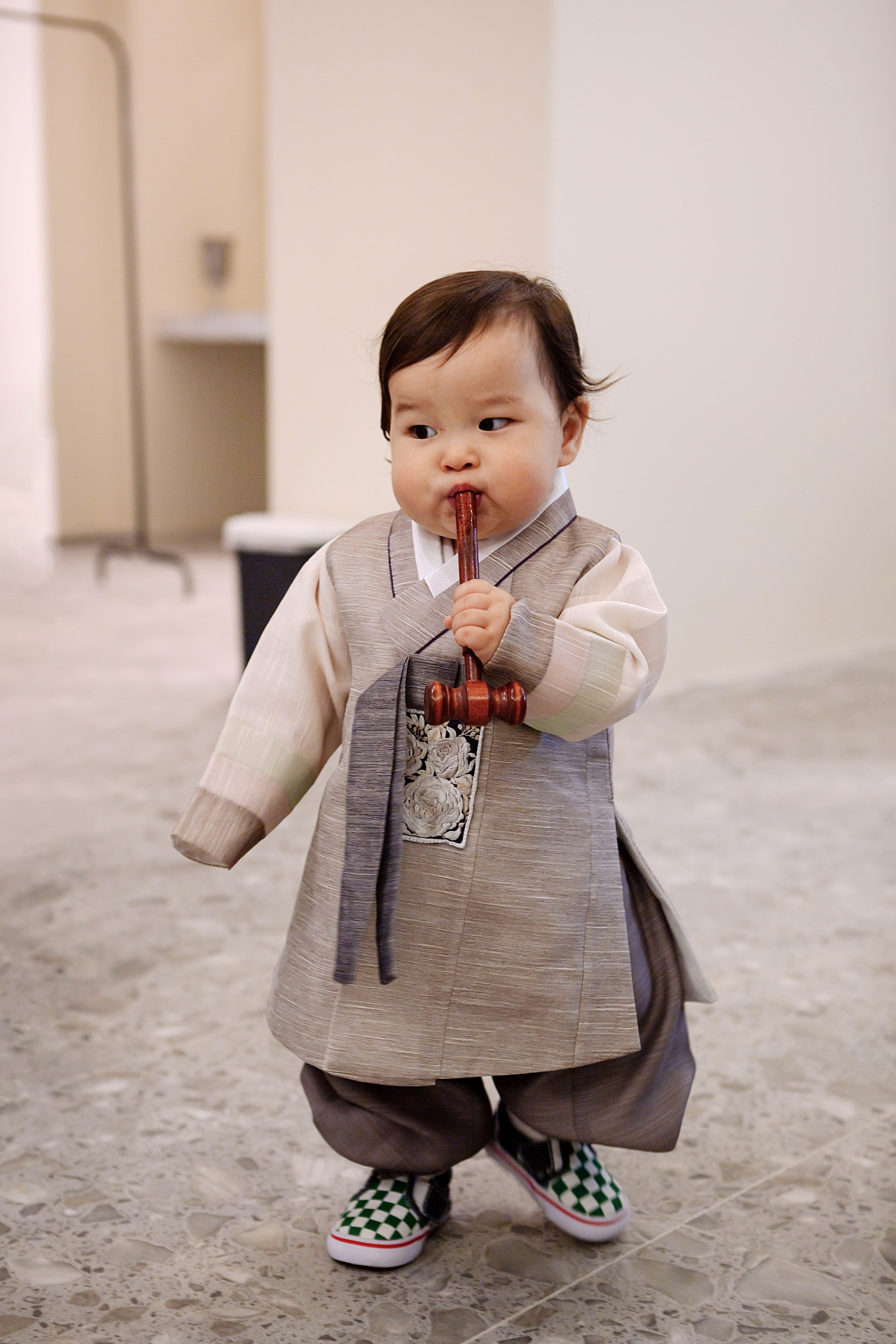 Тимофей в студии. Фотограф беременности, ньюборн и годовасиков в Корее Жанна Хан