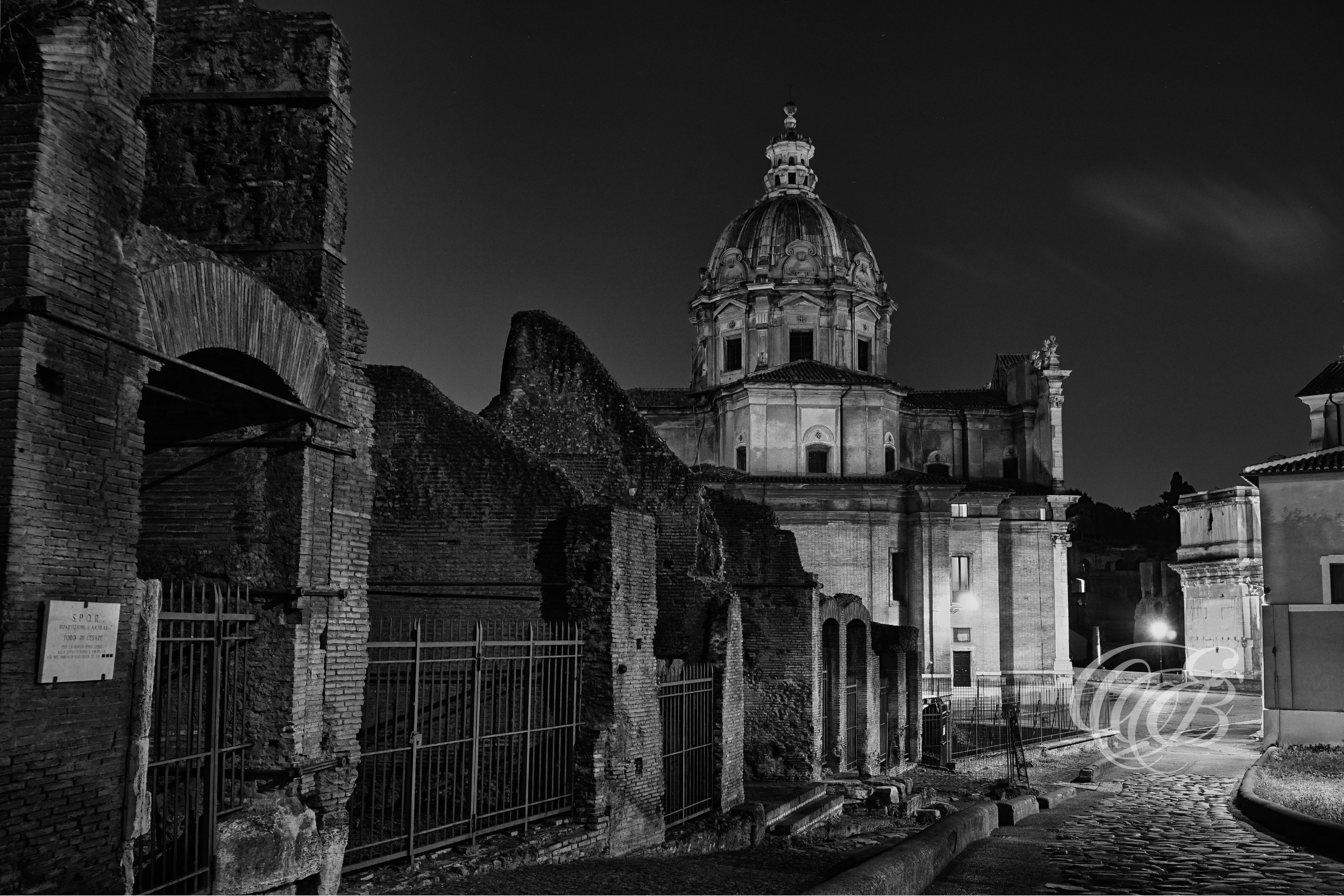 Rome Italy - Clivus Argentarius - Eduardo Bartoli Fine Art Photography - Black and white fine art photograph of the Clivus Argentarius in Rome, Italy – photography by Eduardo Bartoli.