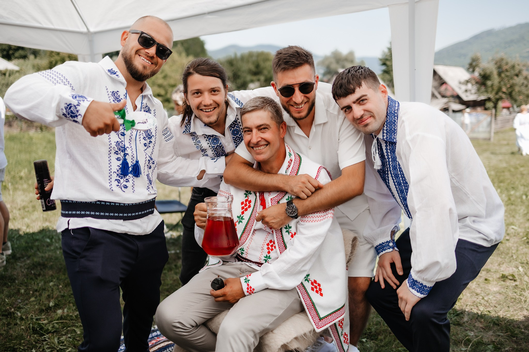 Tradiție și distracție. FotoACTIV.ro - Imaginea ta contează