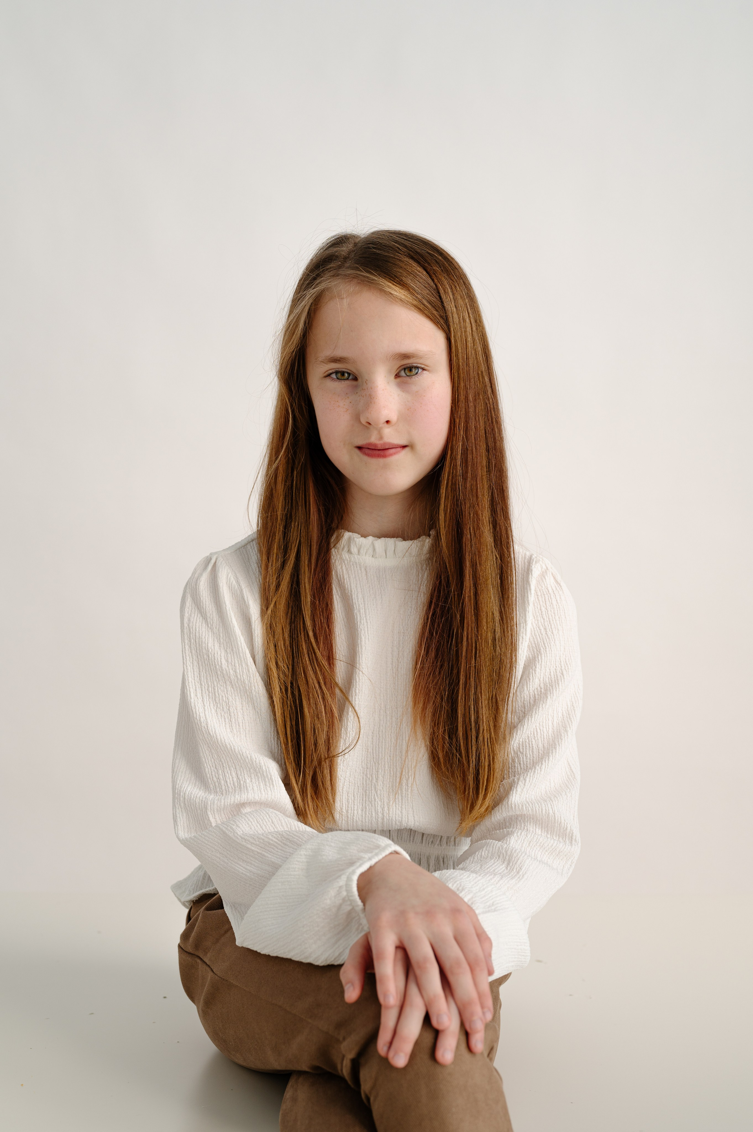 Polina — school yearbook. Photographer Yulia Lushnikova, Based in Valencia