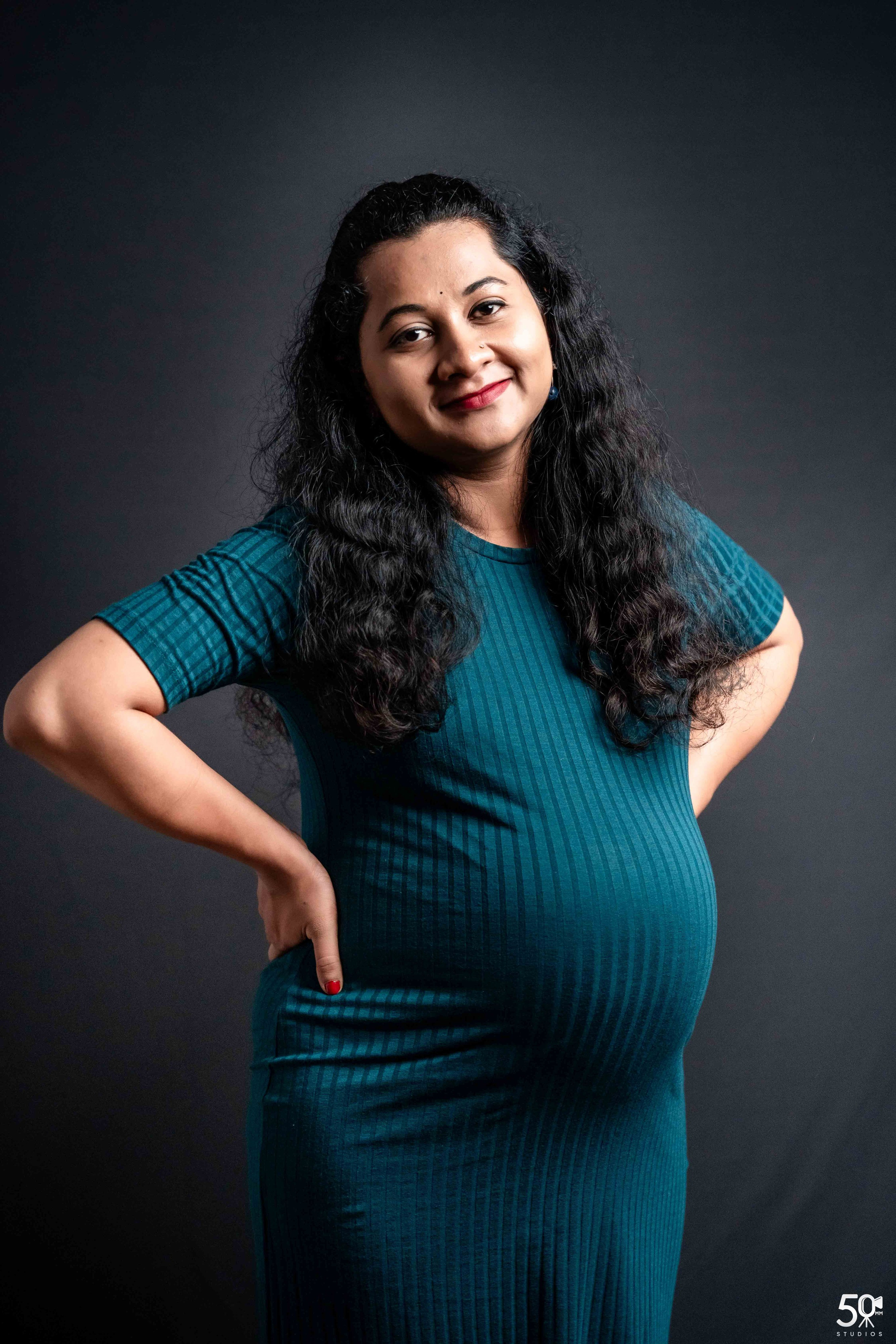 MATERNITY AND BABY SHOOTS. 50mm STUDIOS