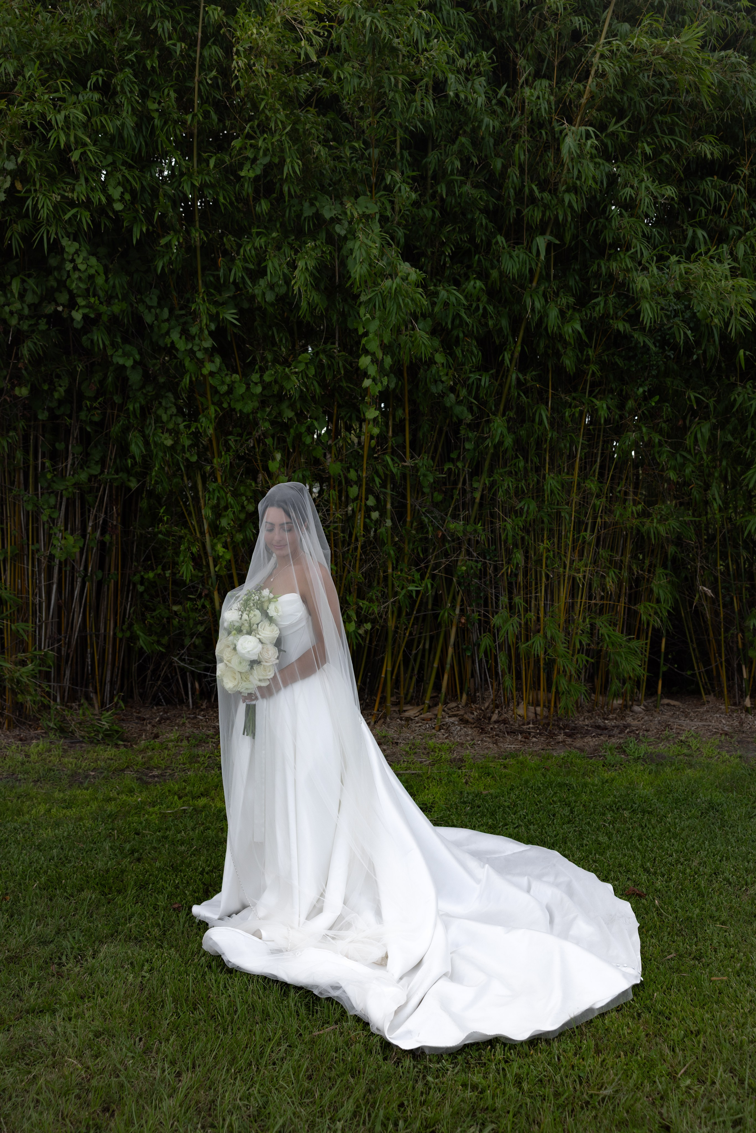 Alexsa and Robert. Ever After Farm Peach. Photographer Anastasia Nagibina