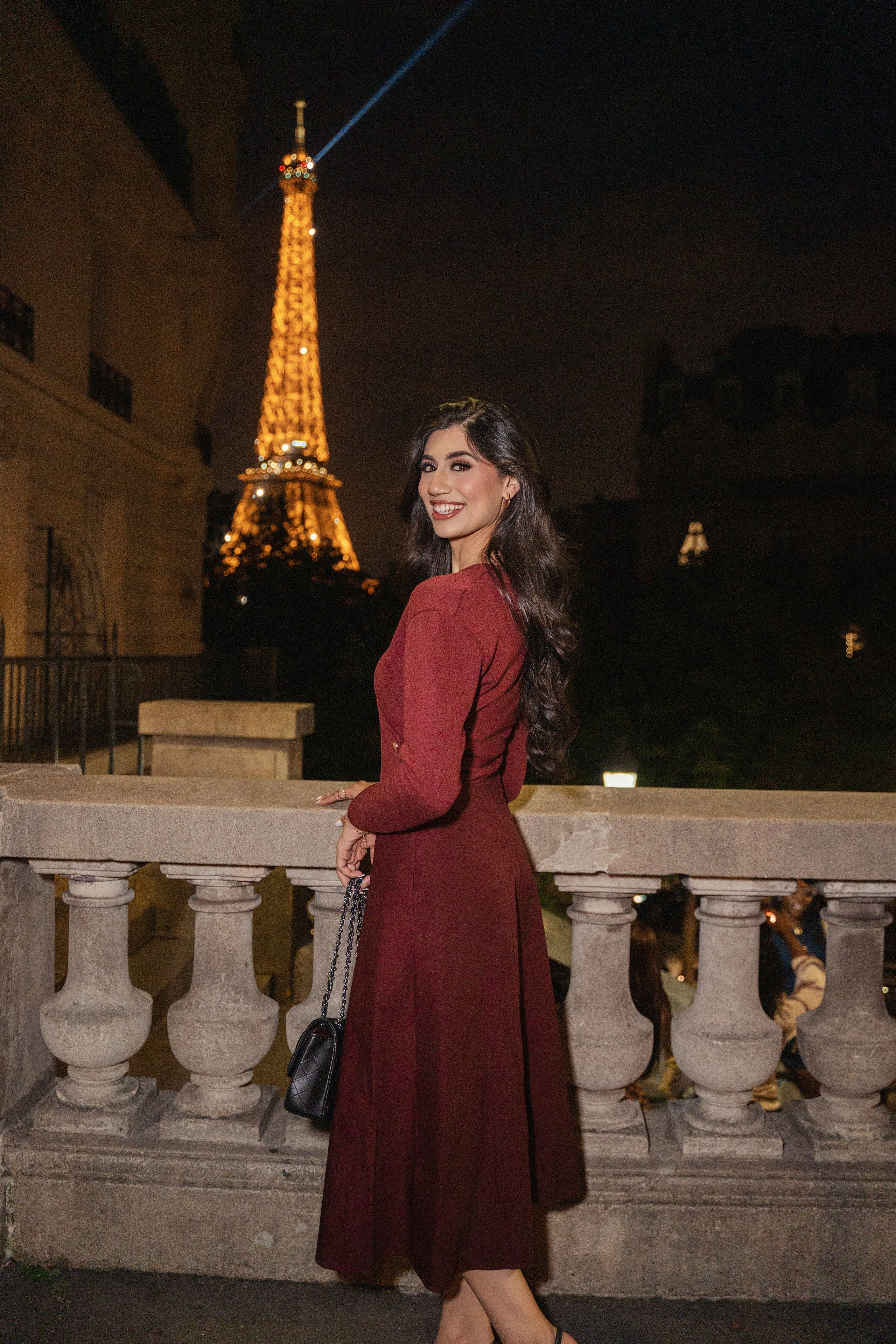Naila (4 hours). Photographer in Paris|Solo and groups, portraits & content, couples photo-shoot in Paris at the best locations
