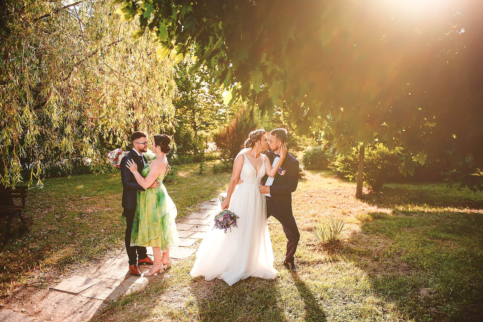 Fotograf nunta Ploiesti ; Fotograf nunta București ; Fotograf Botez Ploiesti, Fotograf Botez Bucuresti, Fotograf eveniment, Nunta, Botez, Corporate, Foto Video Ploiesti, Foto Video Bucuresti