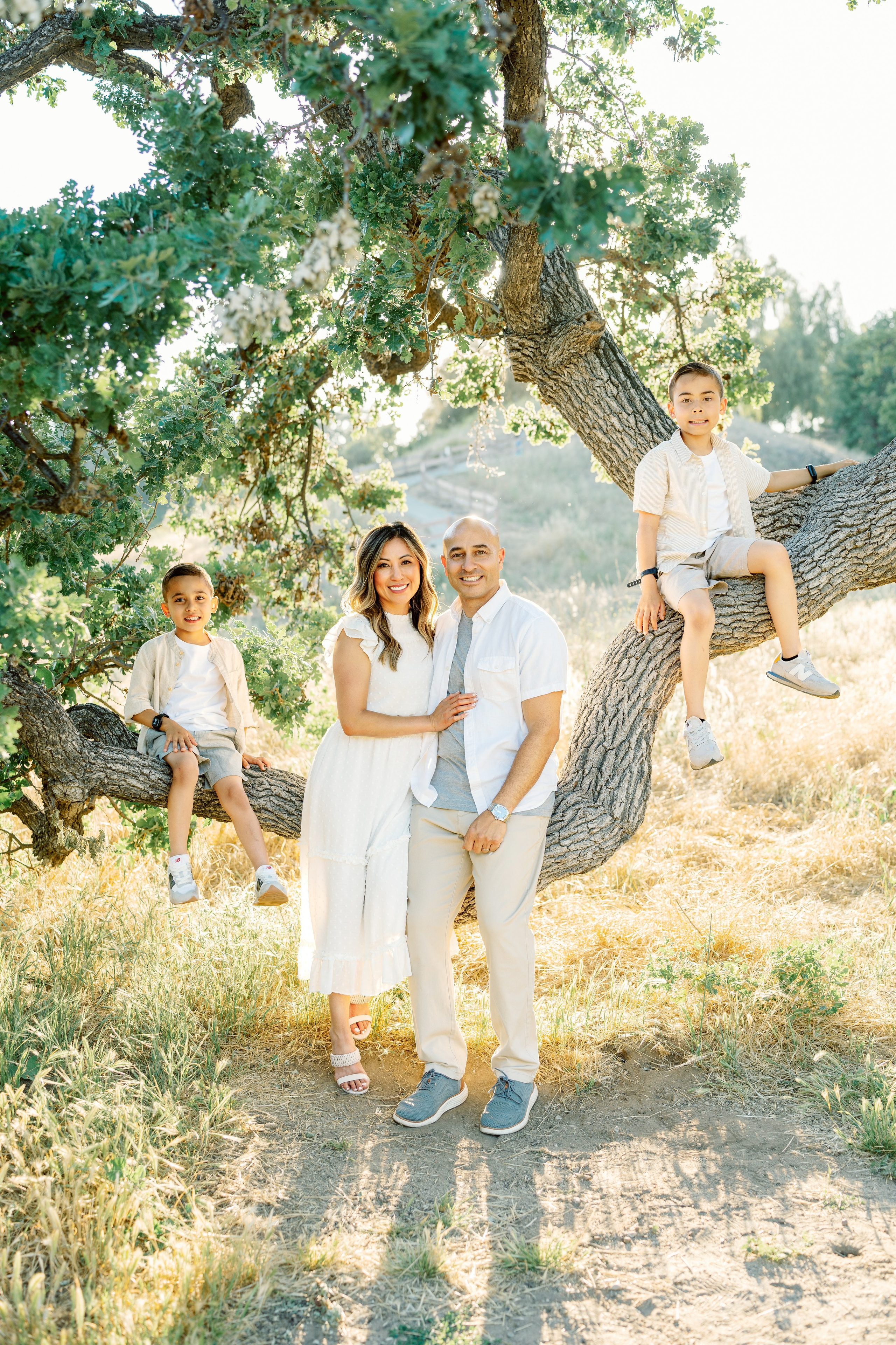 California, Los Angeles, Santa Clarita Family Photoshoot. Wedding Photography & Videography Team in California, Los Angeles, San Francisco, San Diego and Travel