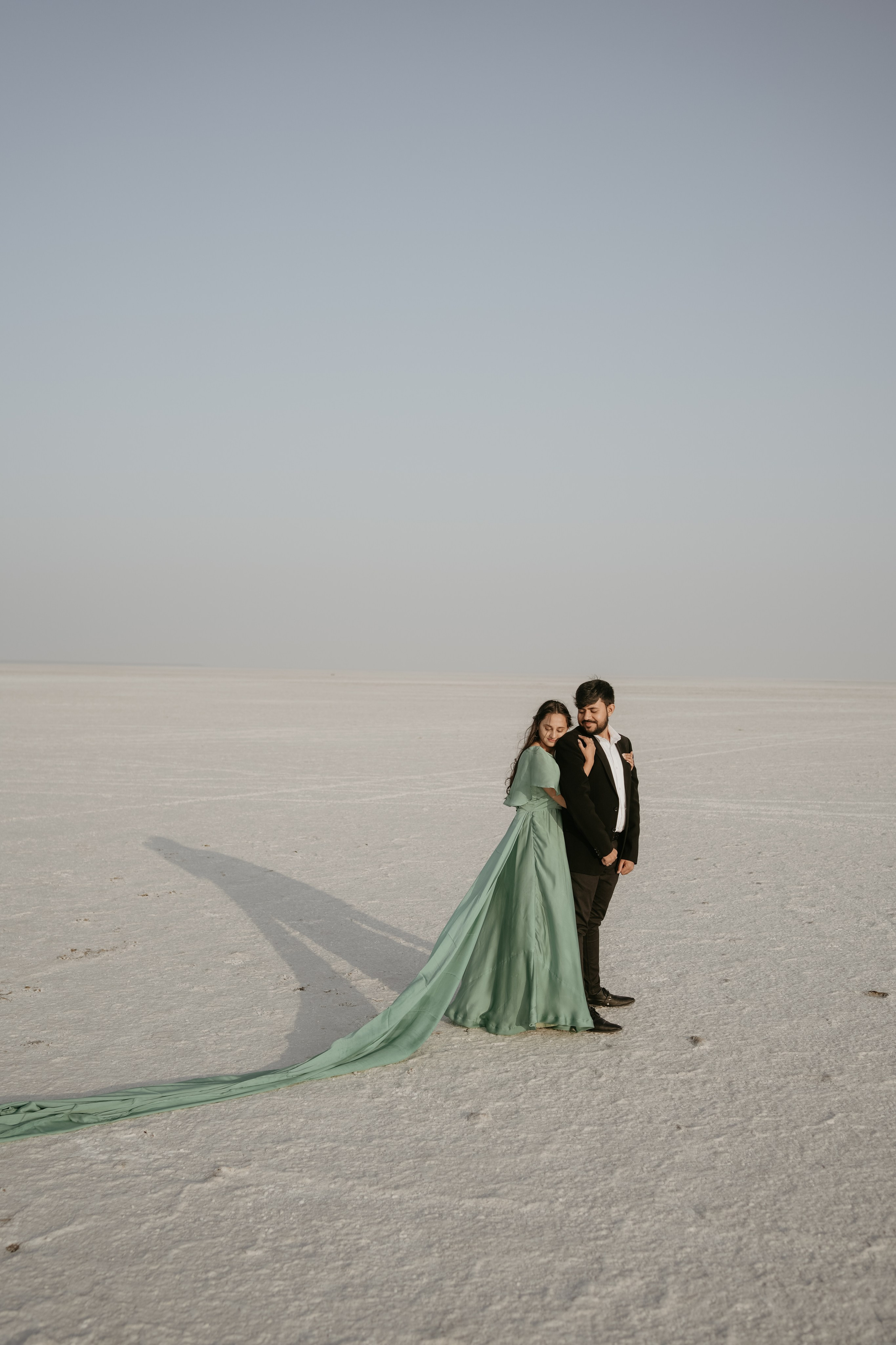 COUPLE SESSIONS. Love Emotions Weddings