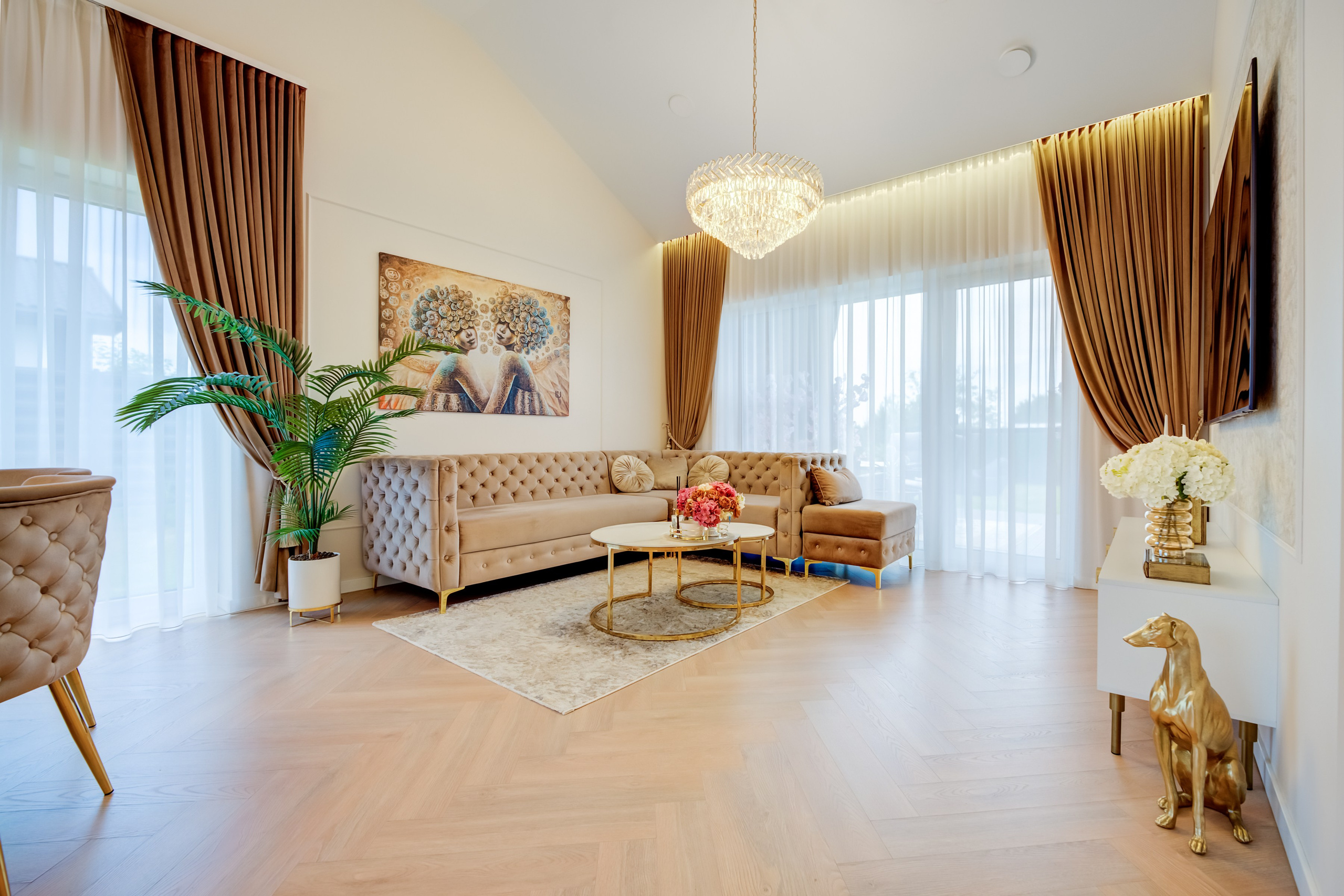 Lentvaris, gražus namas. Elina Sapiega fotografė Vilniuje