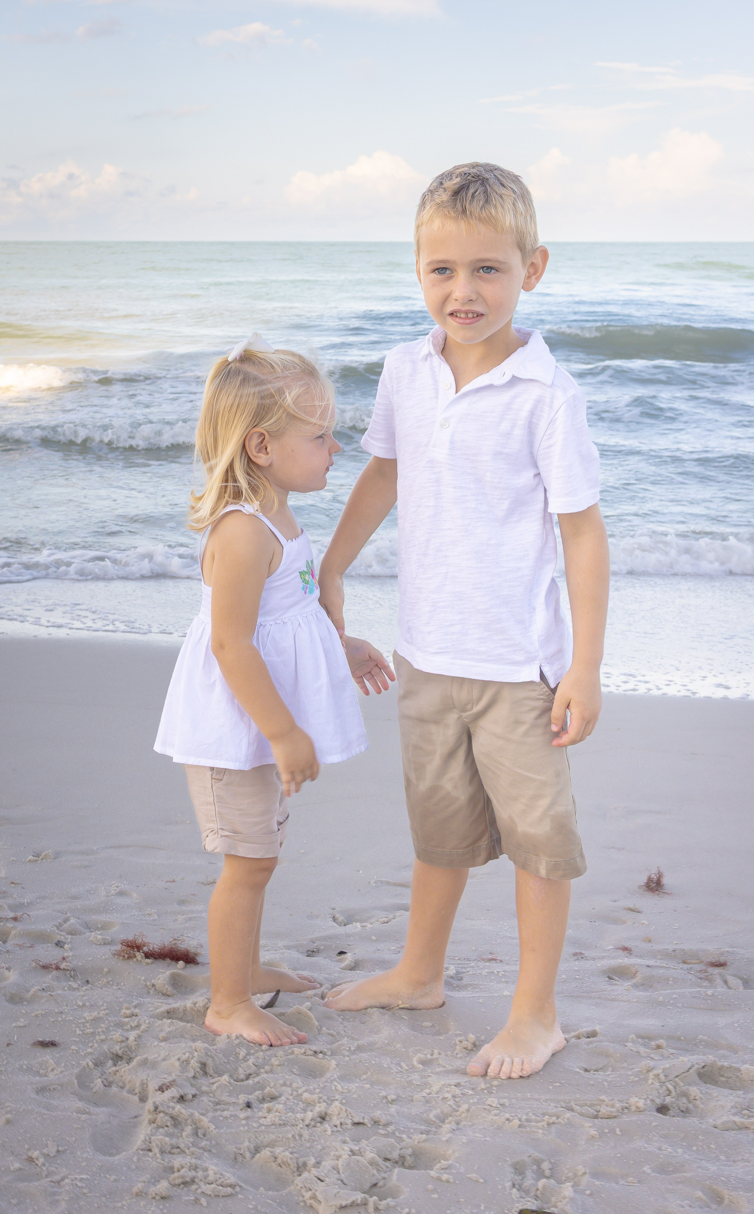 Jon and Brooke Beach Photography 2025. Out and About 239