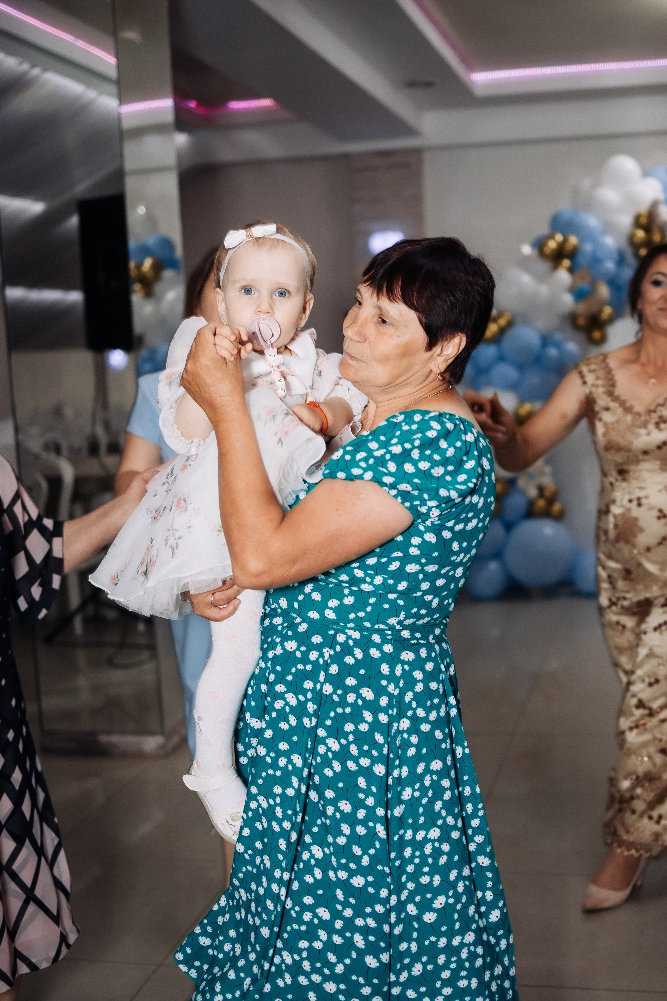 Marius & Amelia. Fotograful evenimentului tău
