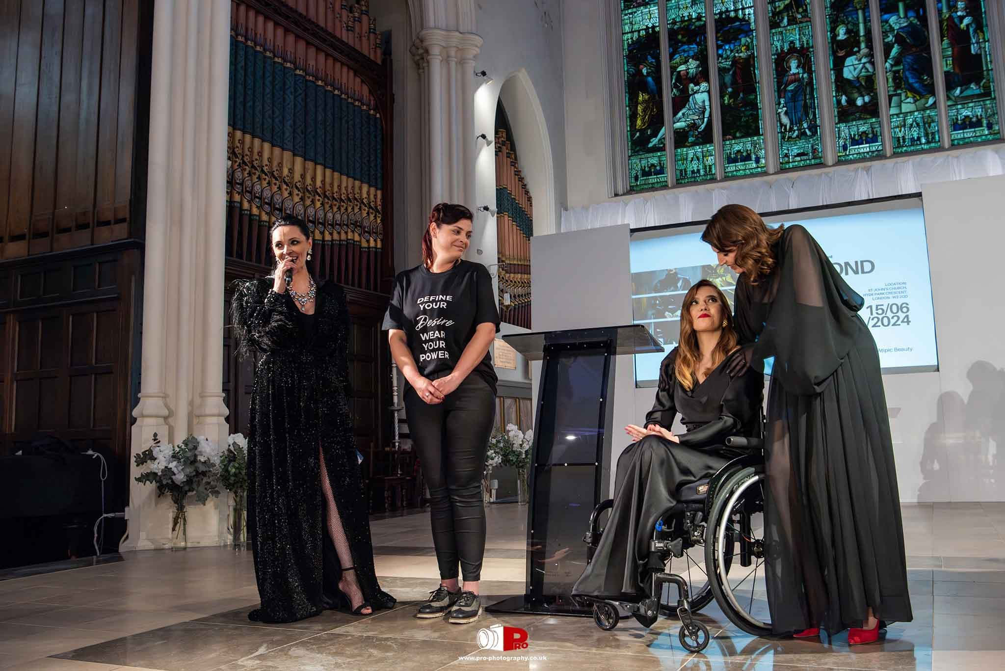 A motivational speaker will be on stage during the "Beyond Fashion Limits" event, featuring inclusivity and empowerment.