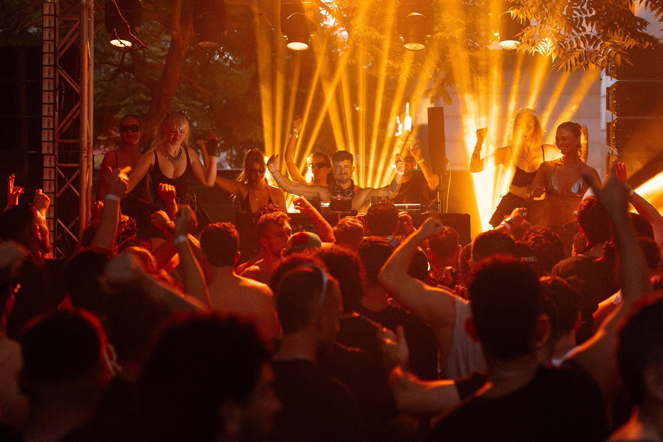 Raves. Shay Rod Visuals