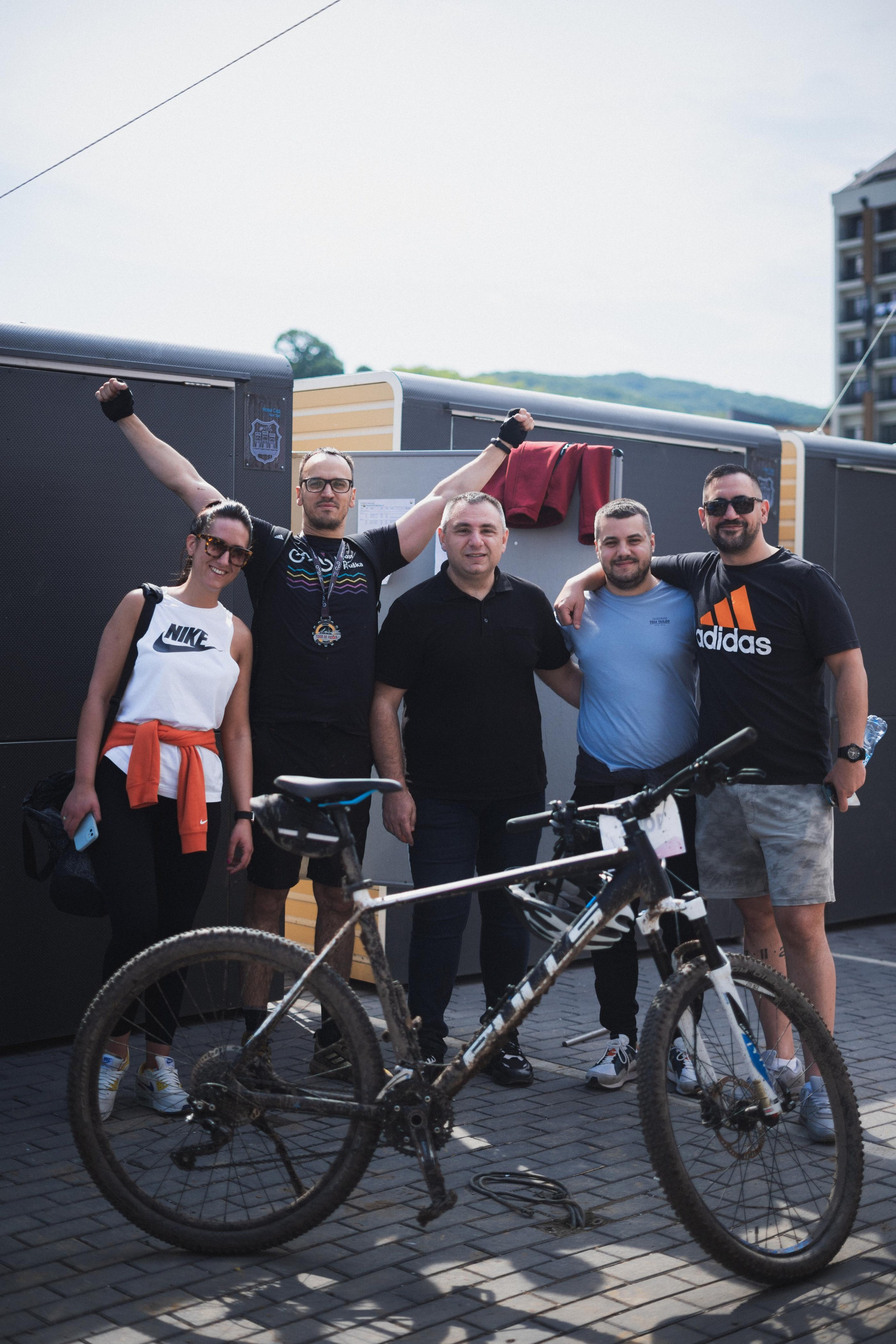 Tour de Fruska. Zhukov studio