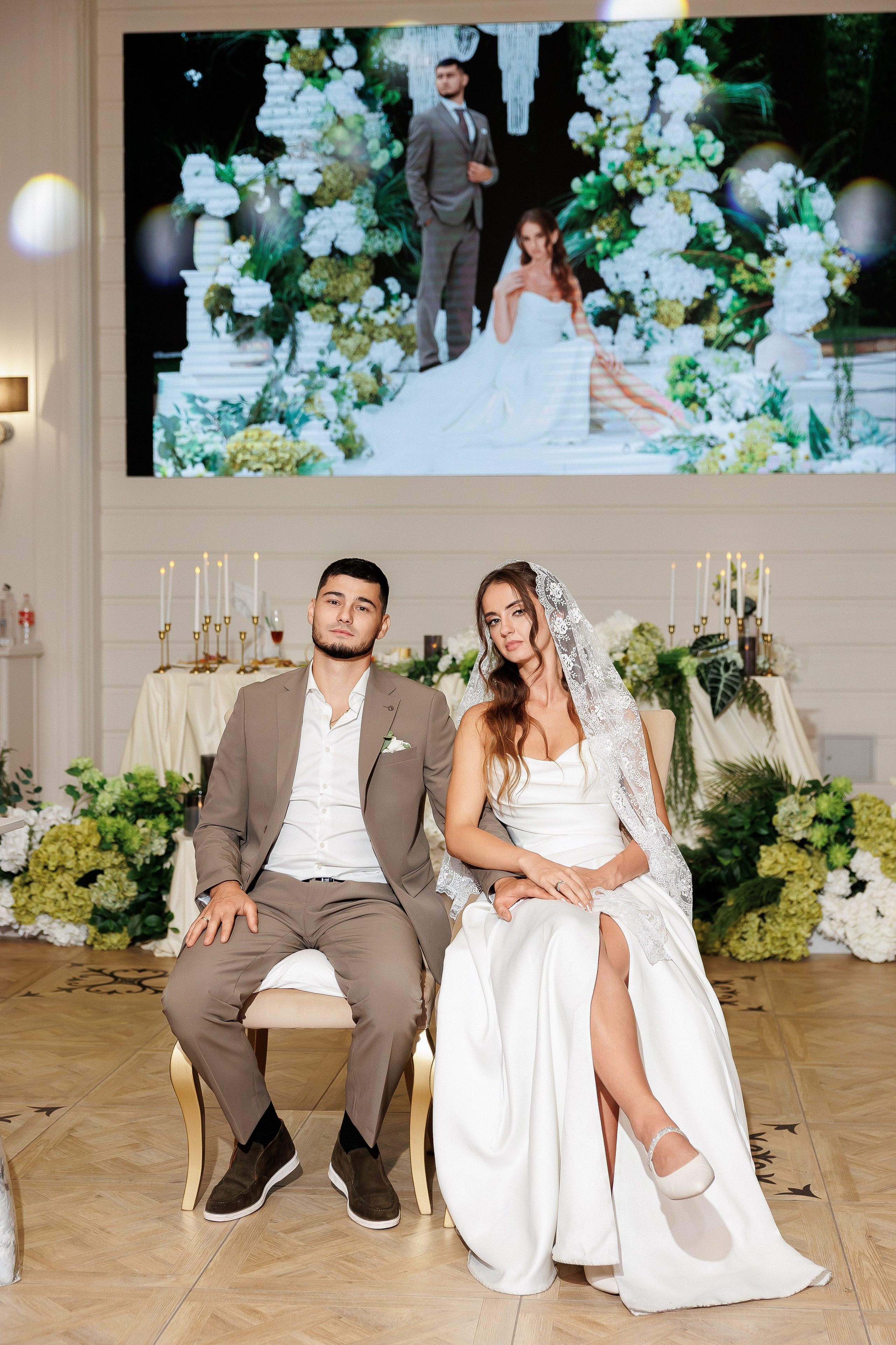 Eugen & Livia — Grand Elysee — Wedding Day. Servicii Foto și Video 067188353