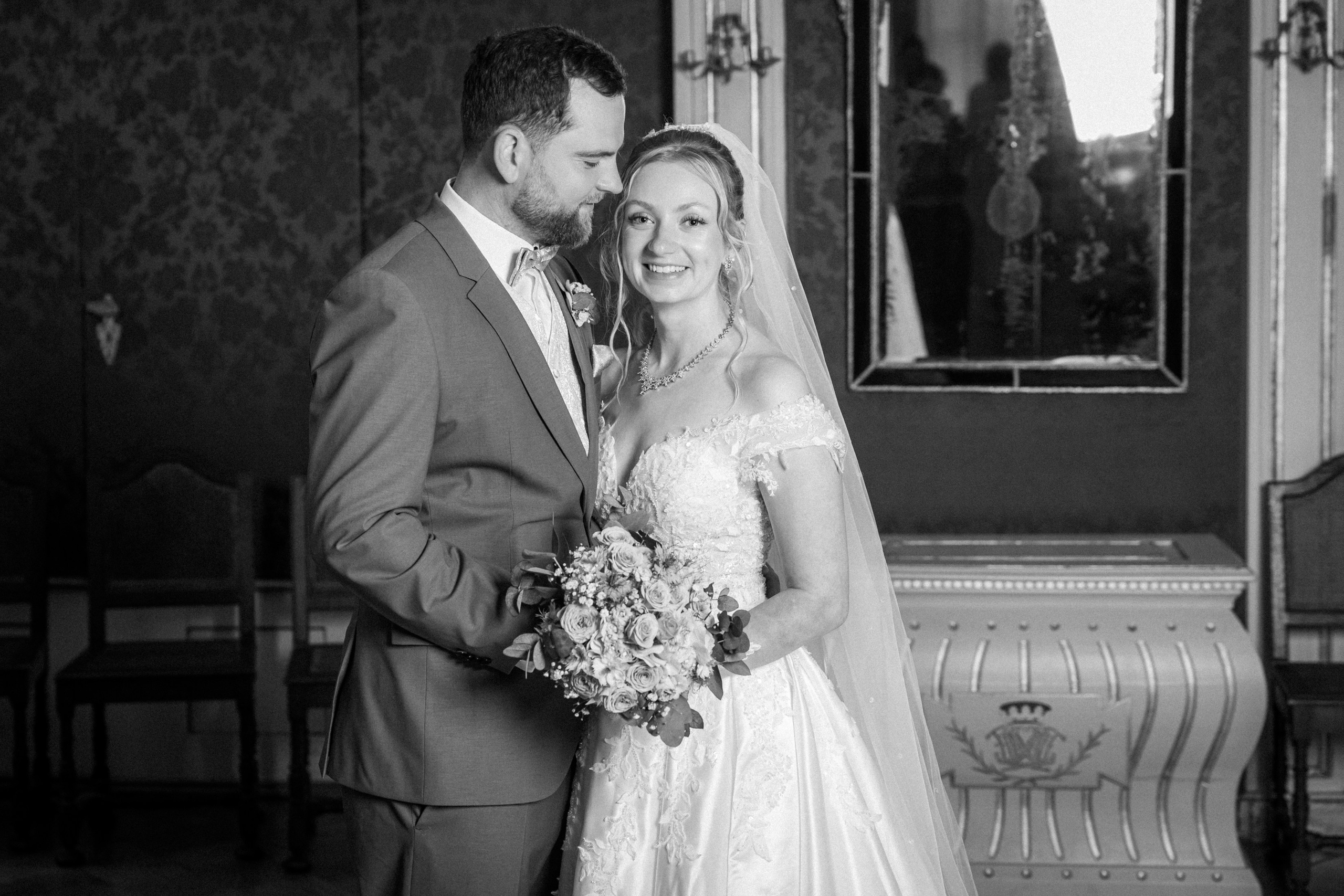 Hochzeit im Schloss Detmold – Kreatives Hochzeit Fotoshooting & Emotionale Hochzeitsreportagen!. Hochzeitsfotografin in Gütersloh | Authentische Hochzeitsreportagen | TK Photographie