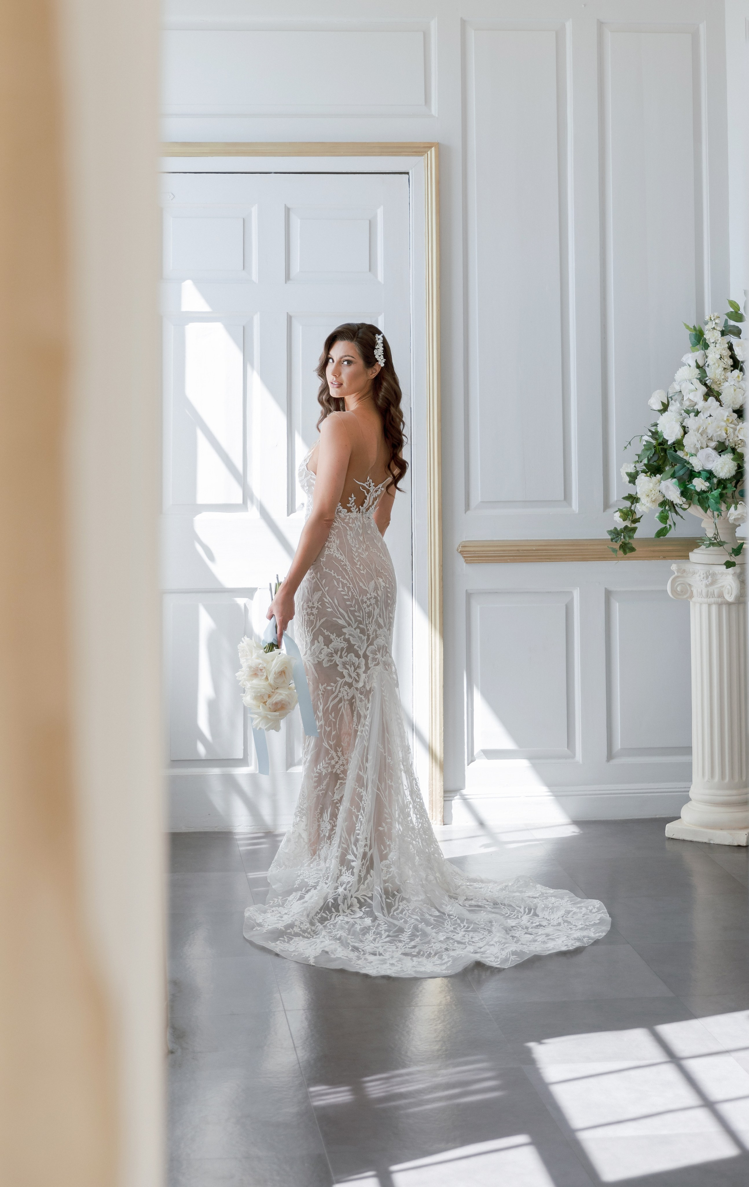 Regal Romance | Editorial Photoshoot at Gosfield Hall, London Estat. YES I DO PRODUCTION — Wedding photography&videography