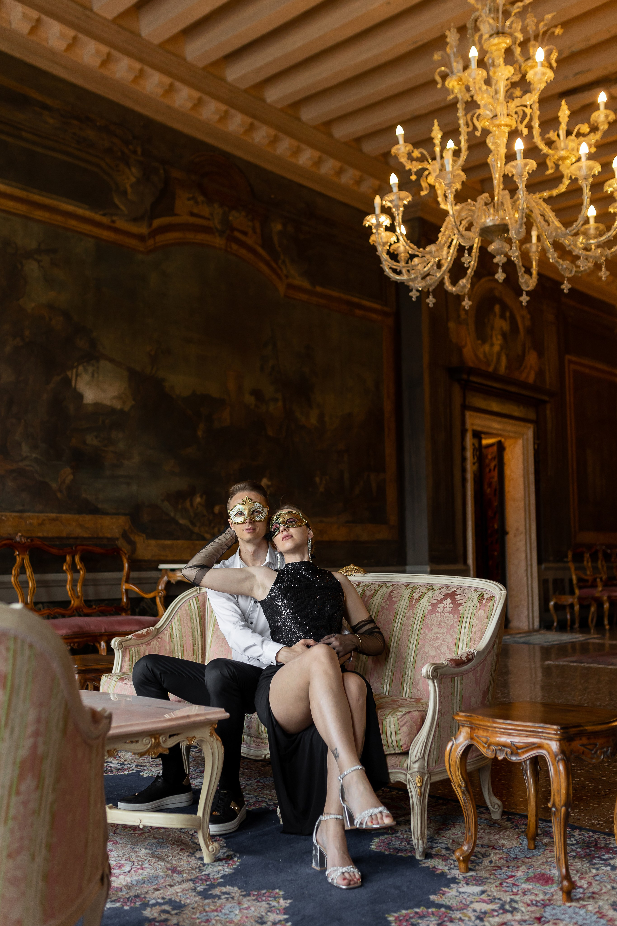 Love story in ancient palace