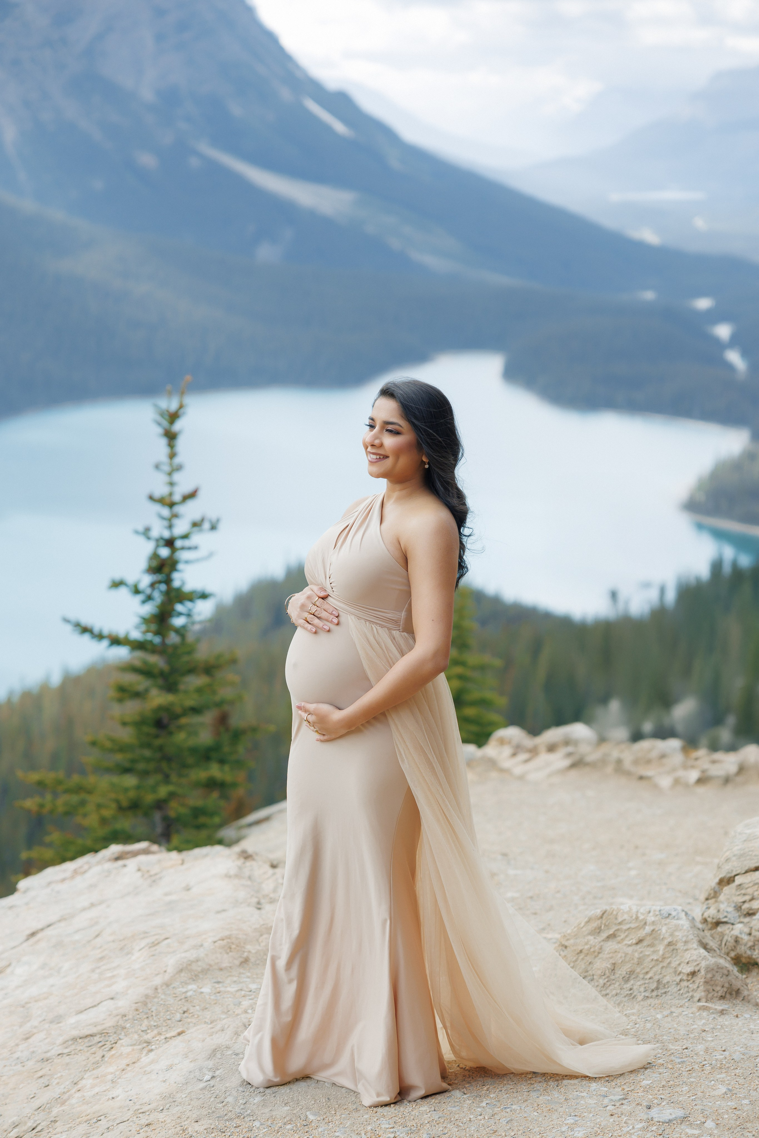 Mountain maternity shoot. Home